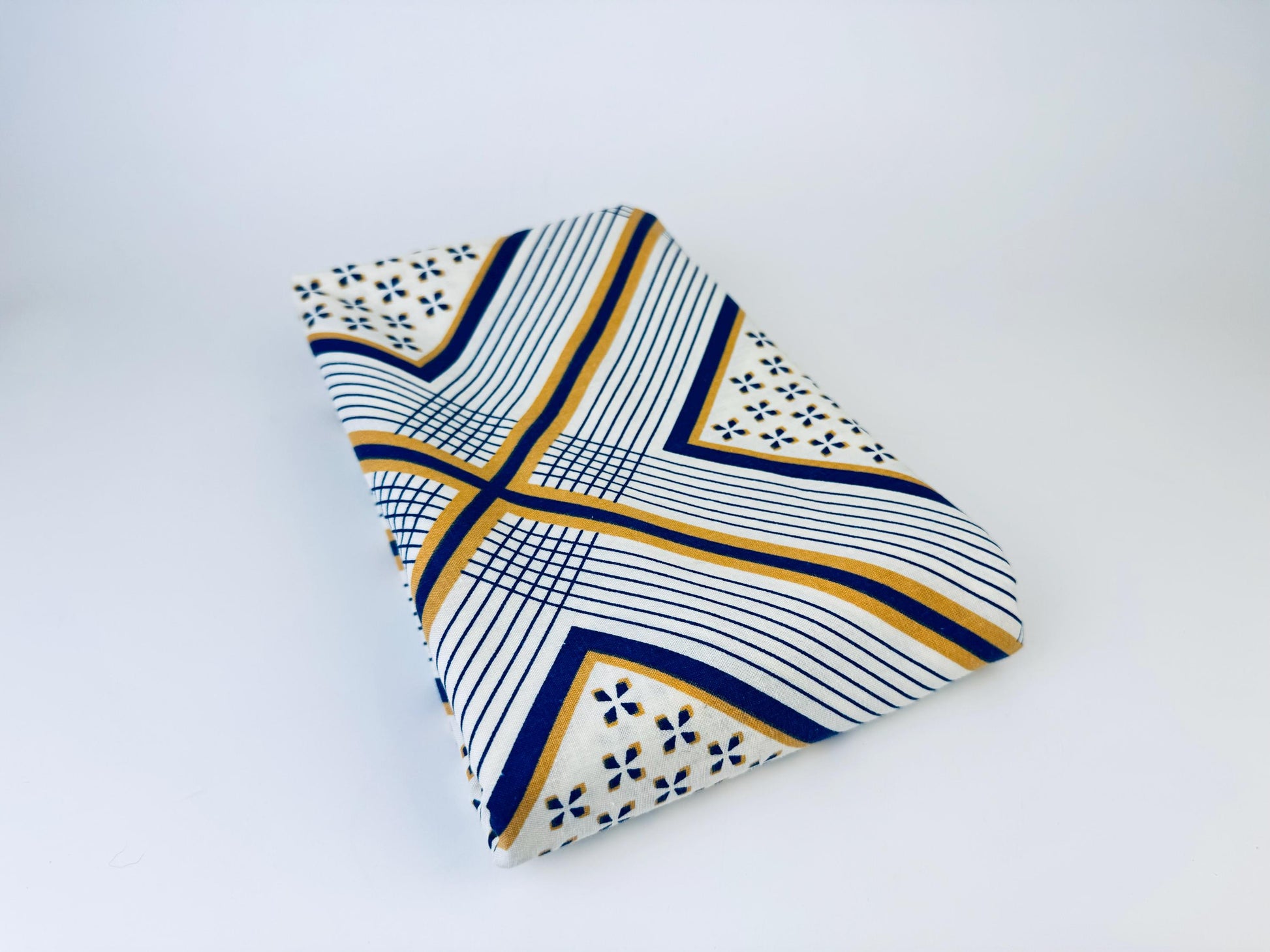 Product image for 'vintage blue yellow white striped fabric material 50 x 78' (view 4faa92)