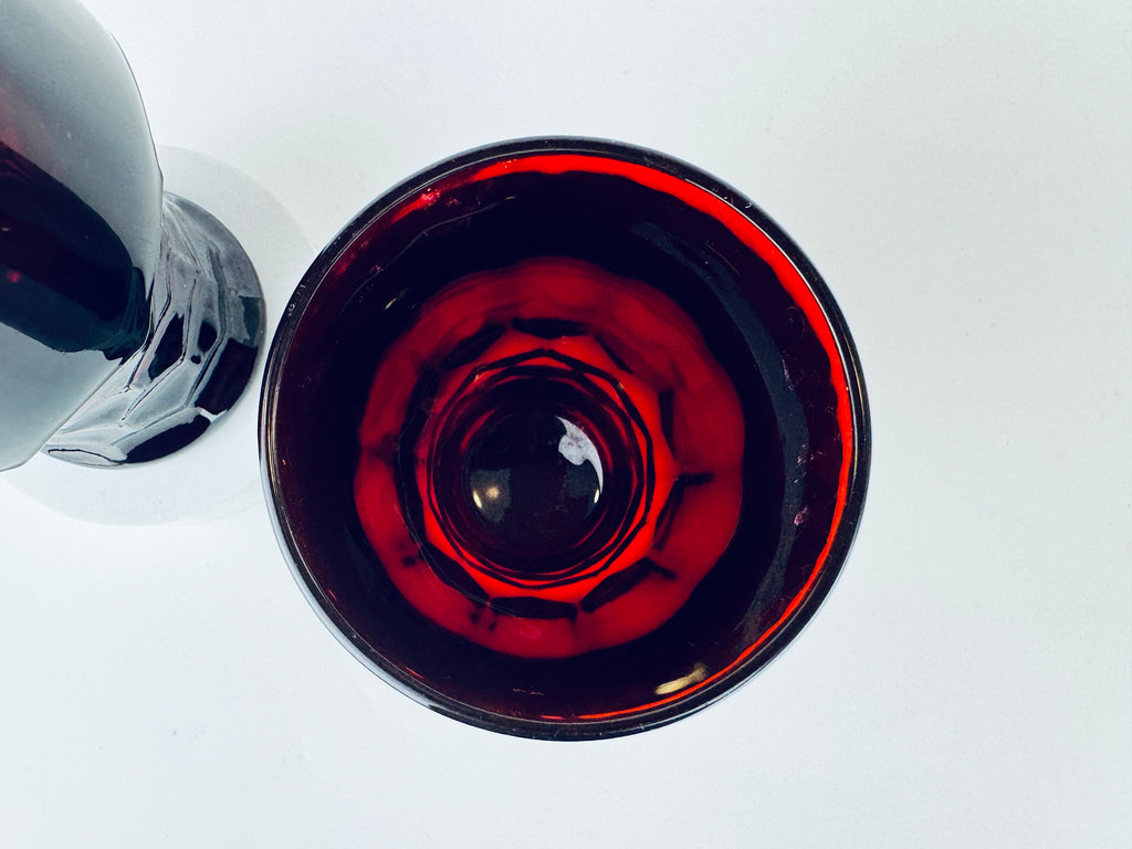 Product image for 'vintage georgian ruby red chiselled heavy glass pedestal tumbler glasses set of two 2 anchor hocking made in usa' (view 9d3e31)
