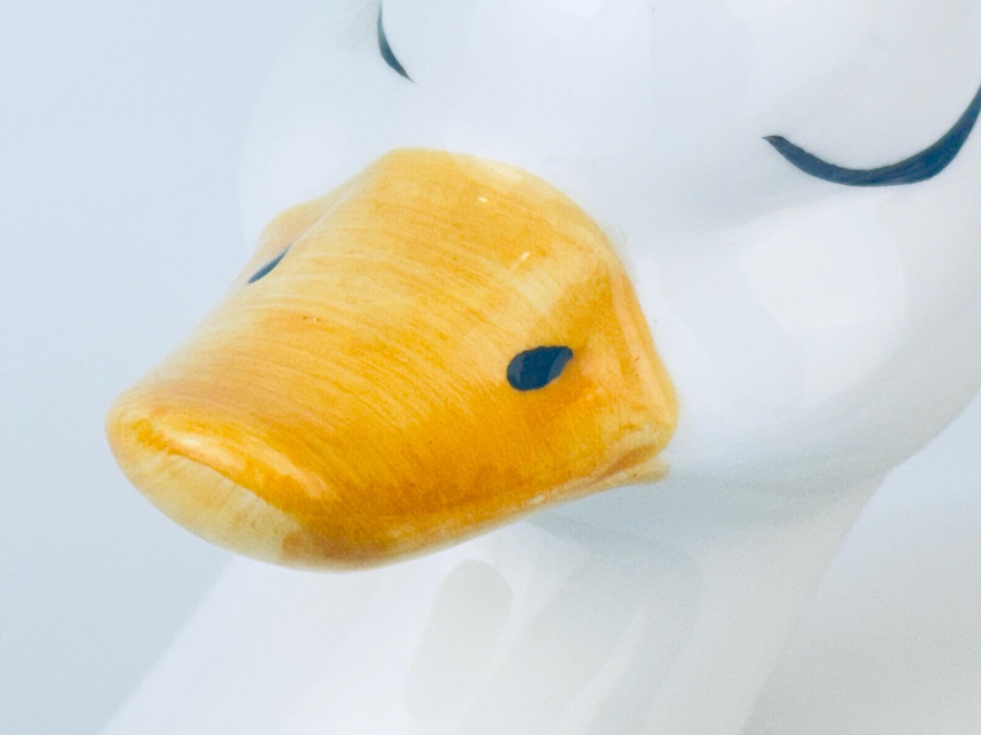 Product image for 'vintage large white ceramic duck figurine' (view 2be0c9)