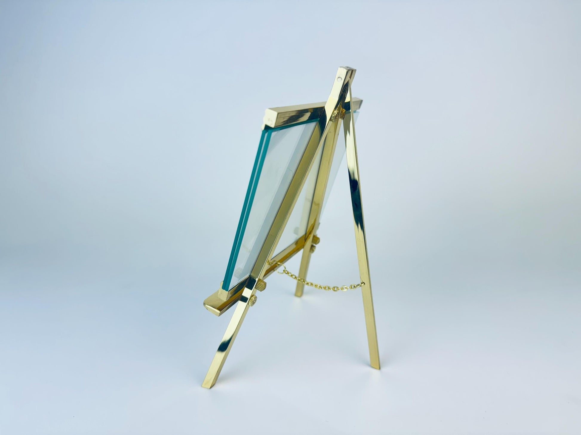 Product image for 'vintage solid brass picture frame easel 3 5 x 5 tabletop mounted made in korea' (view 777f70)