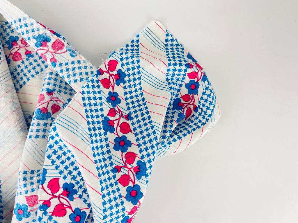Product image for 'vintage 70s blue pink floral striped polyester fabric 45 x 104' (view 15926e)