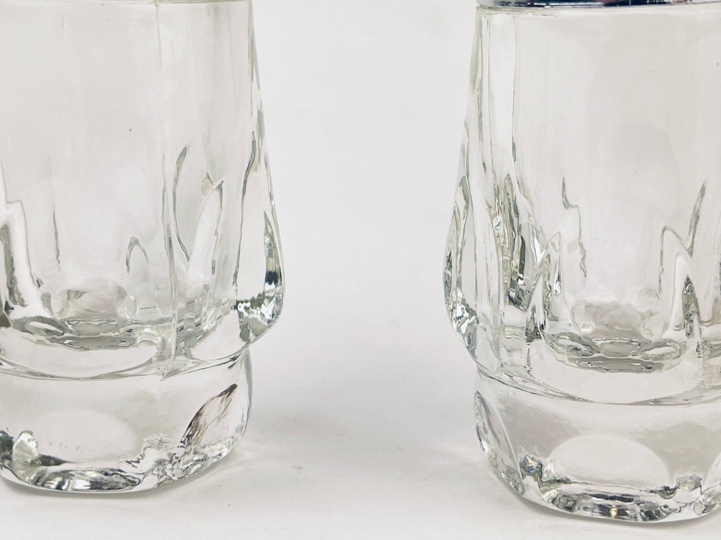 Product image for 'vintage wood salt pepper shakers caddy' (view 54a03b)