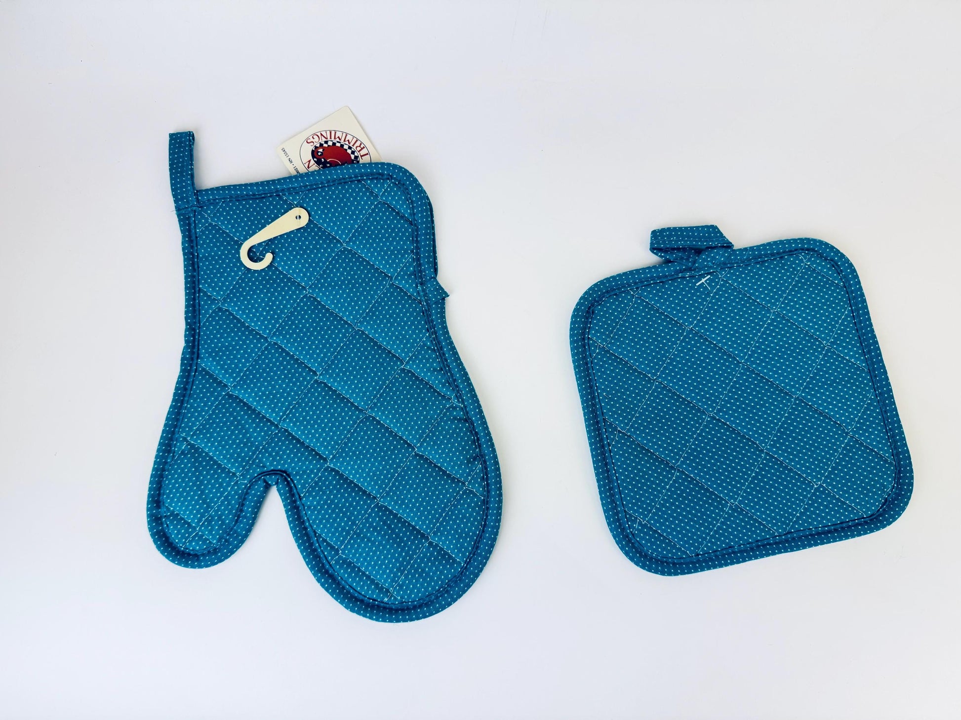 Product image for 'vintage floral heart pot holder oven mitt trivet blue polka dots new old stock sold separately' (view 796580)