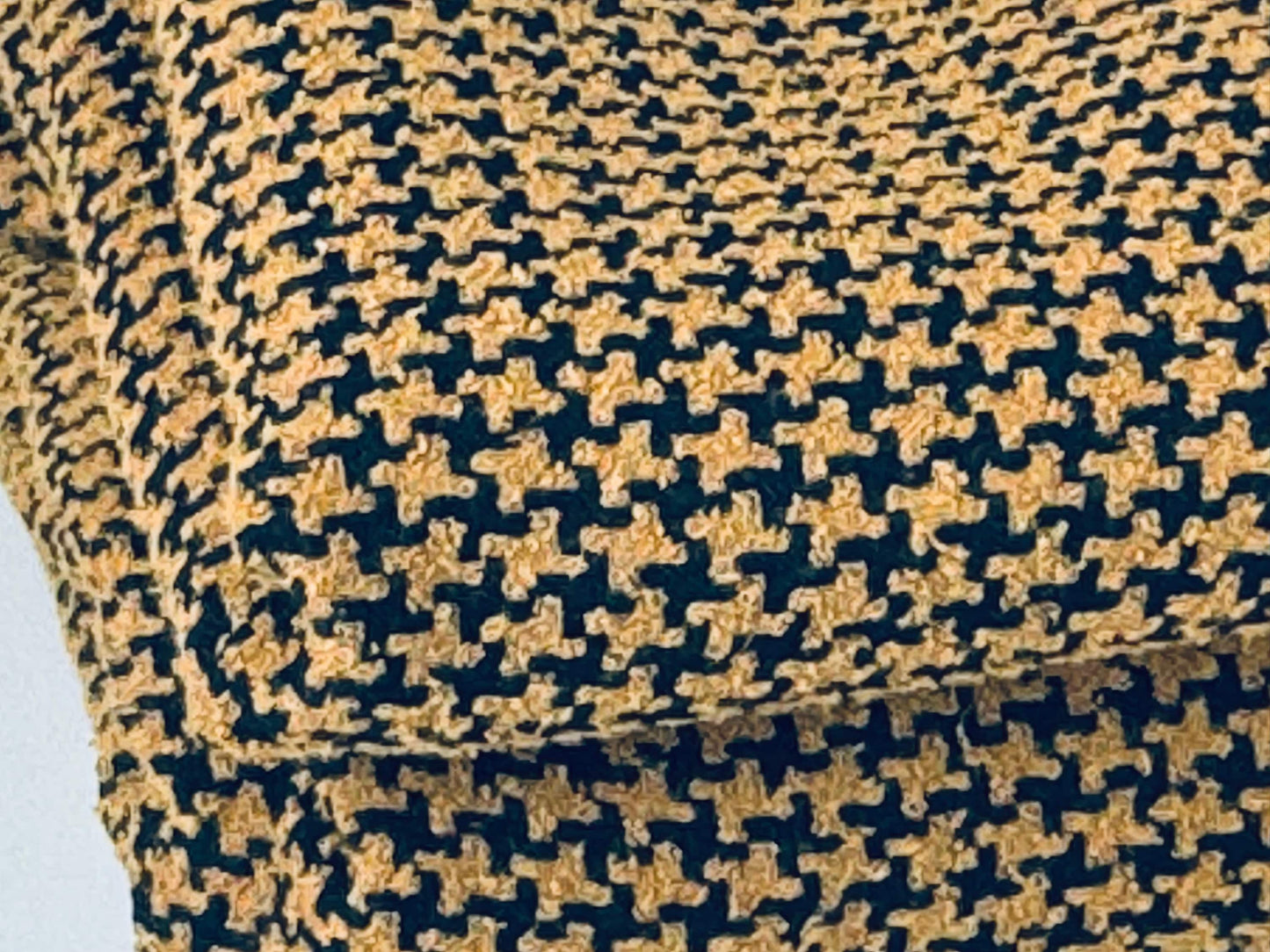 Product image for 'vintage brown black houndstooth thick woven jacquard polyester fabric 58 x 132' (view d3f797)