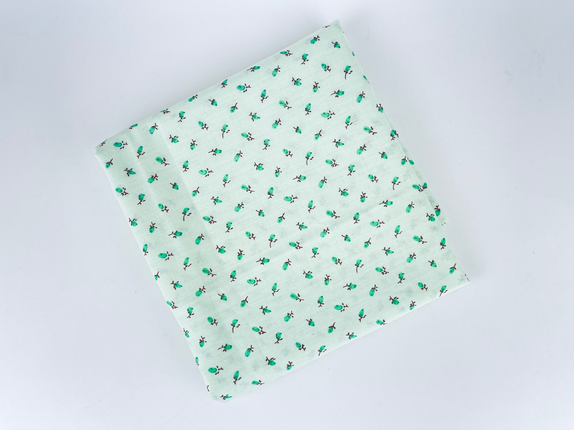 Product image for 'vintage mint green floral fabric material 42 x 44' (view 3bba84)
