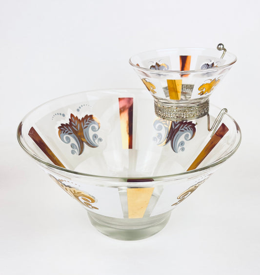 Product image for 'vintage glass chip n dip bowl set gold white fleur de lis pattern' (view 4e7299)