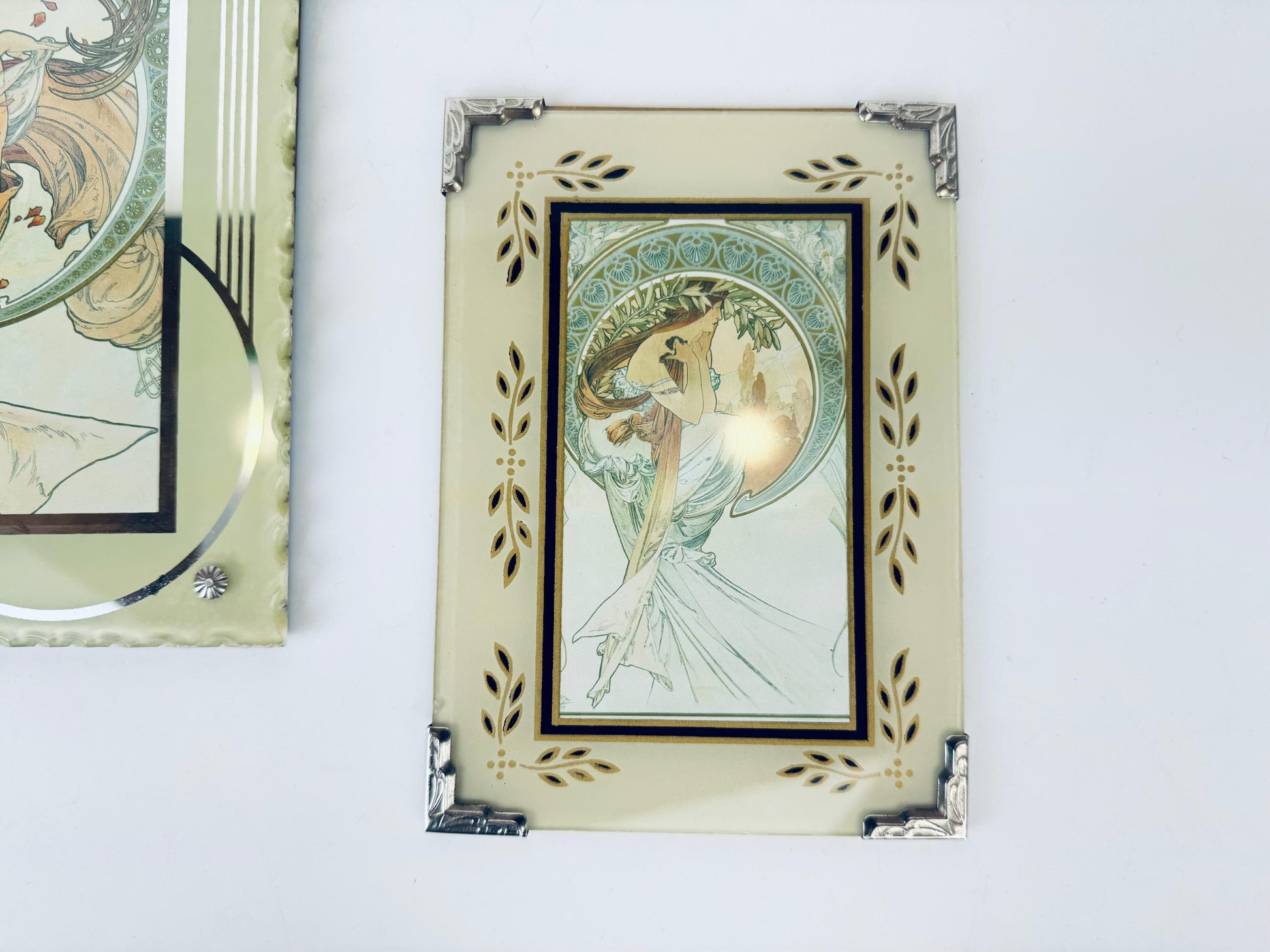 Product image for 'vintage art deco glass picture frame timeless elegance for your treasured memories' (view e95ce7)