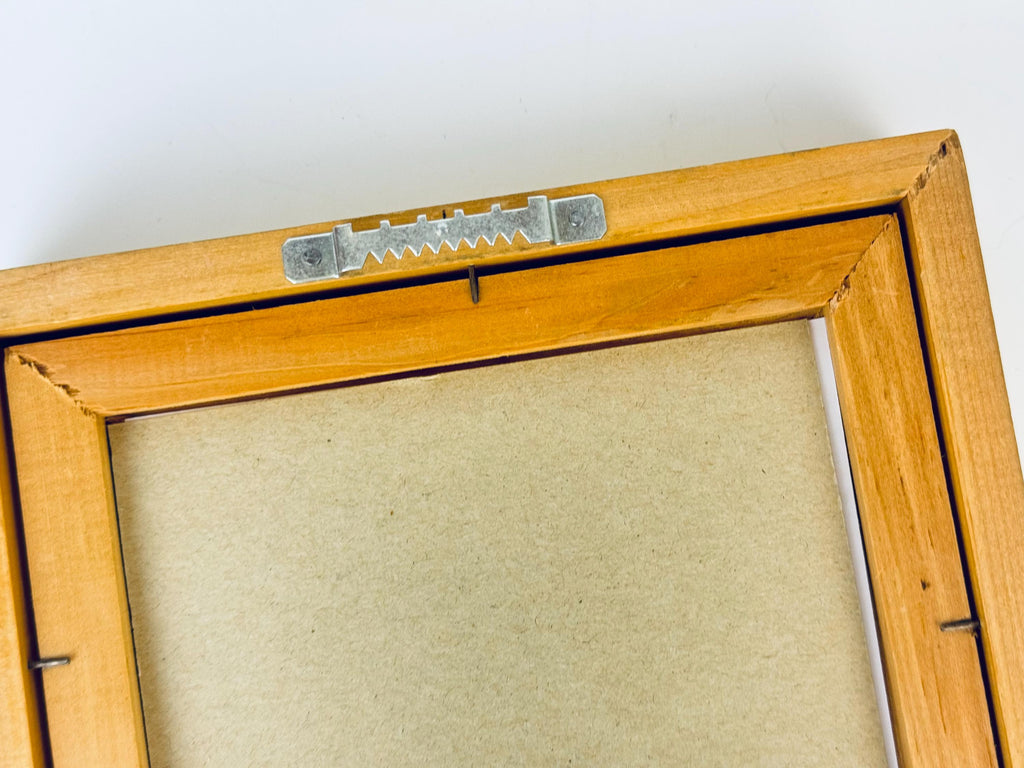 Product image for 'vintage solid wood gold painted 5 x 7 picture frame wall mounted' (view 919c1b)