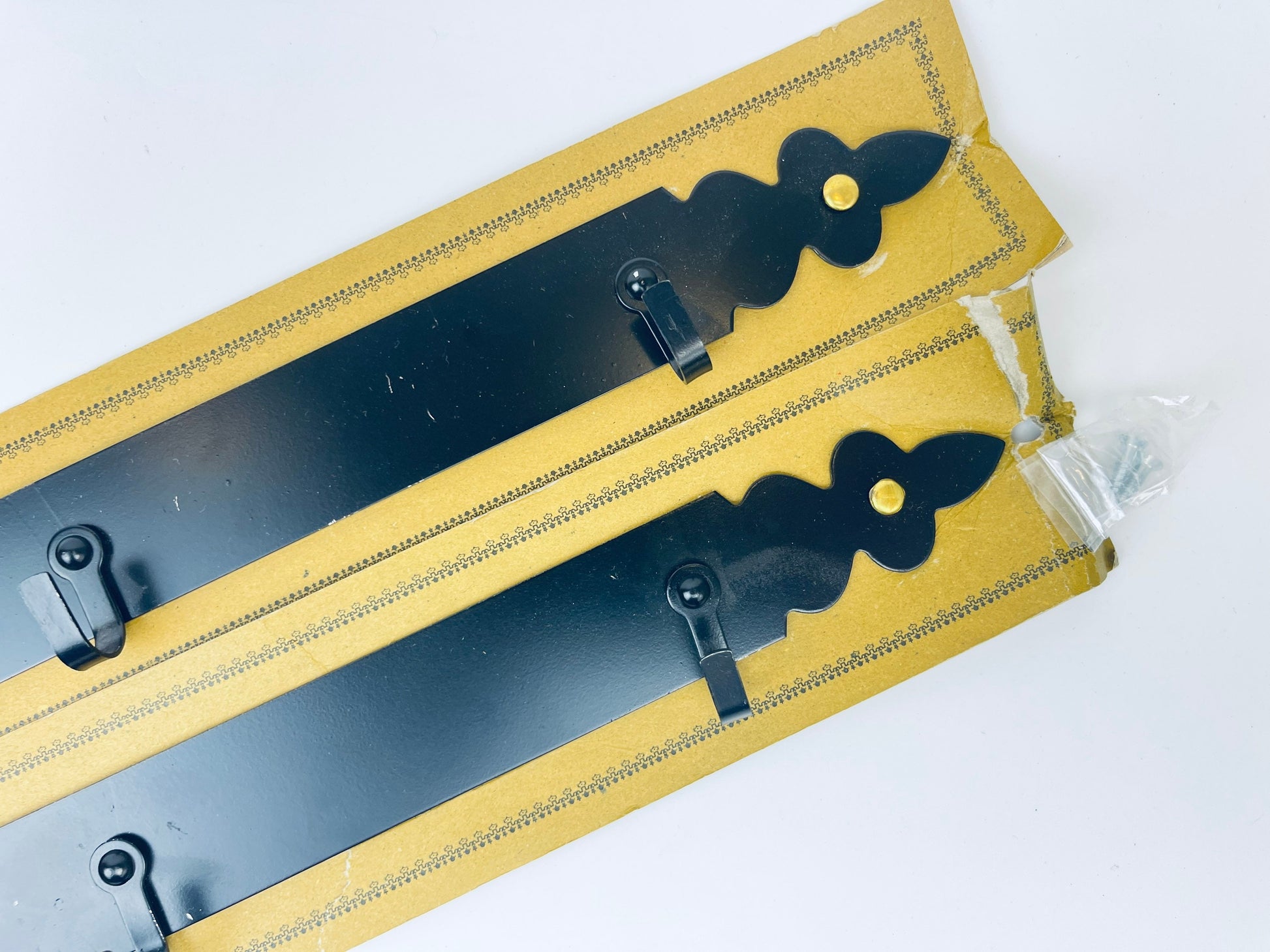 Product image for 'vintage black metal mugs rack wall organizer kitchen storage made in japan new old stock nos' (view 18a404)