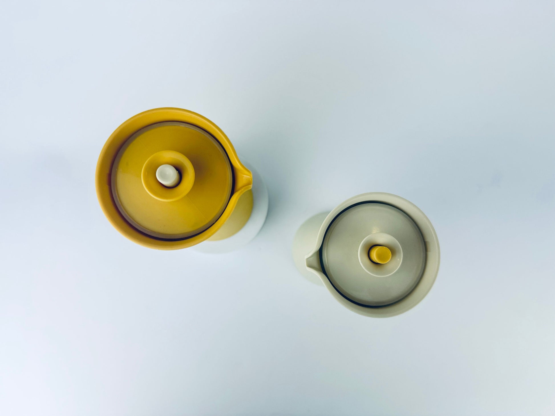 Product image for 'vintage plastic tupperware dressing cruet set of two 2 harvest gold almond colour made in canada' (view 9c90a0)