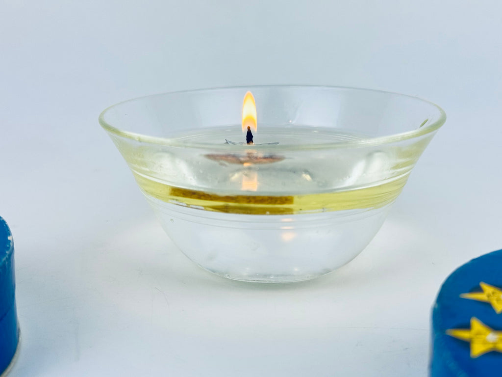 Product image for 'vintage floating wicks by nob hill set of fifty 50 wicks made in japan' (view b7725c)
