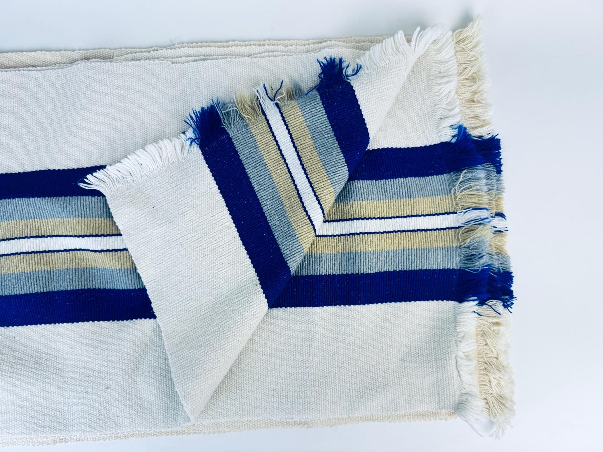 Product image for 'vintage rectangular blue beige stripped fringe style place mats set of five 5' (view 84bdbd)