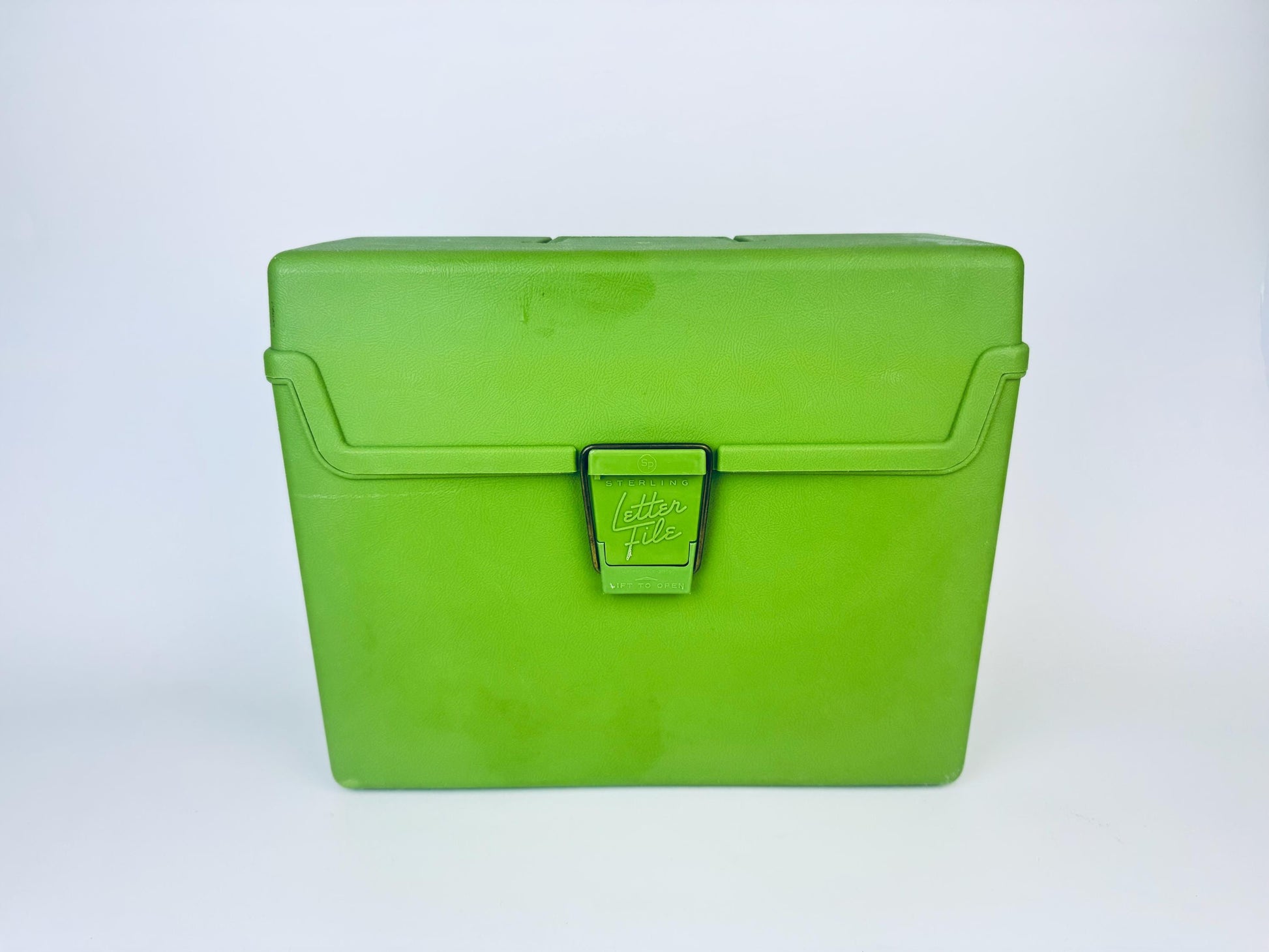 Product image for 'vintage sterling avocado green plastic letter file organizer' (view d26232)