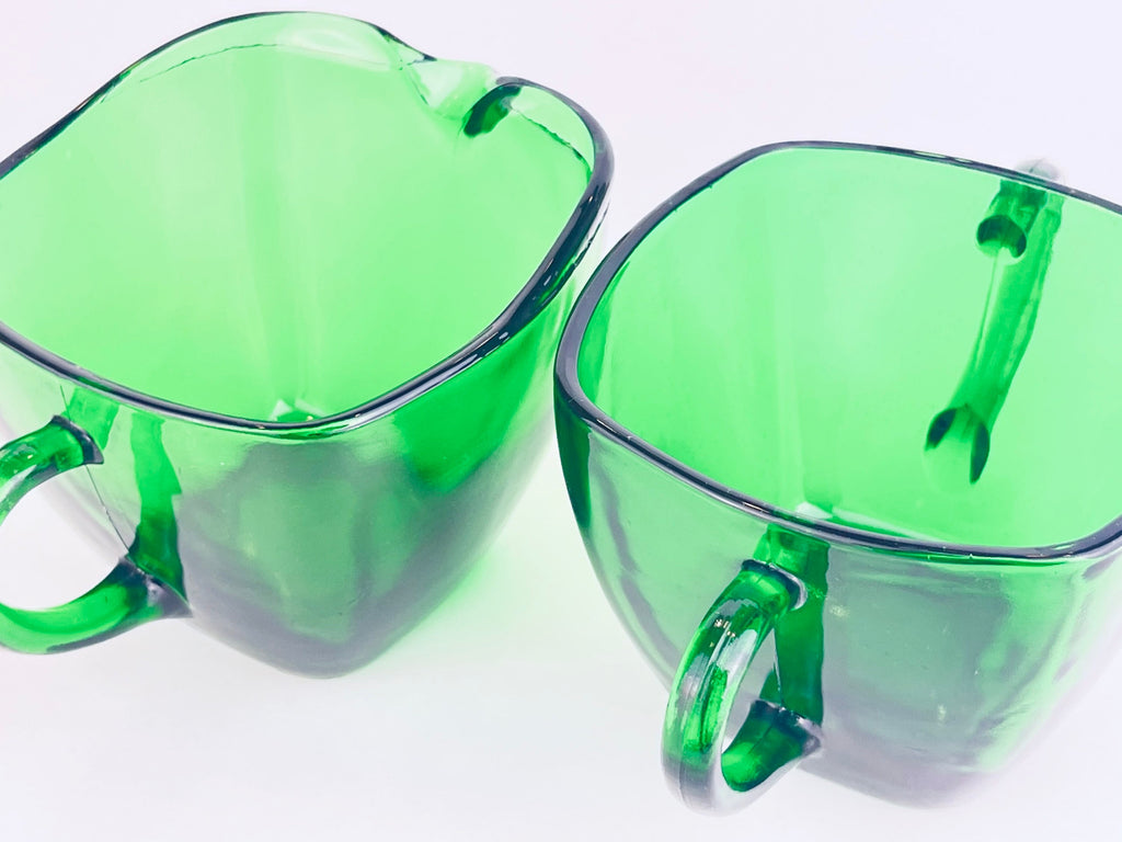 Product image for 'vintage anchor hocking emerald green glass cream sugar set' (view b6ff7f)