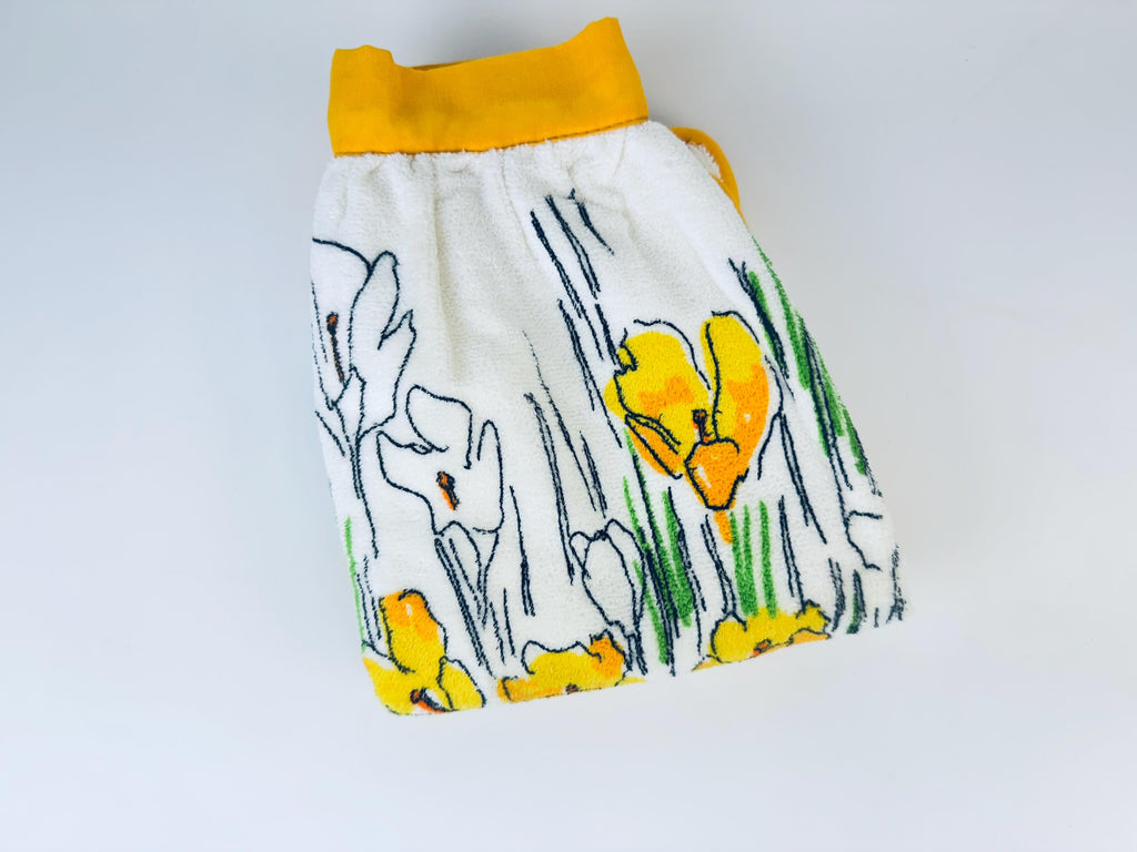 Product image for 'vintage vera yellow floral terry cloth towel waist apron 100 cotton new old stock nos' (view ac4989)