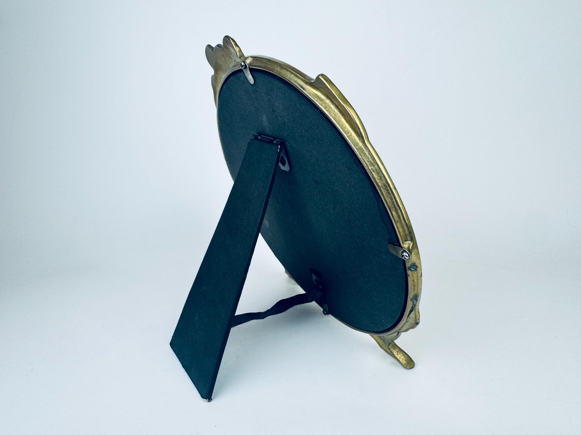 Product image for 'vintage art nouveau round brass tabletop mirror wood nymph maiden woman by the lake' (view 74bc38)