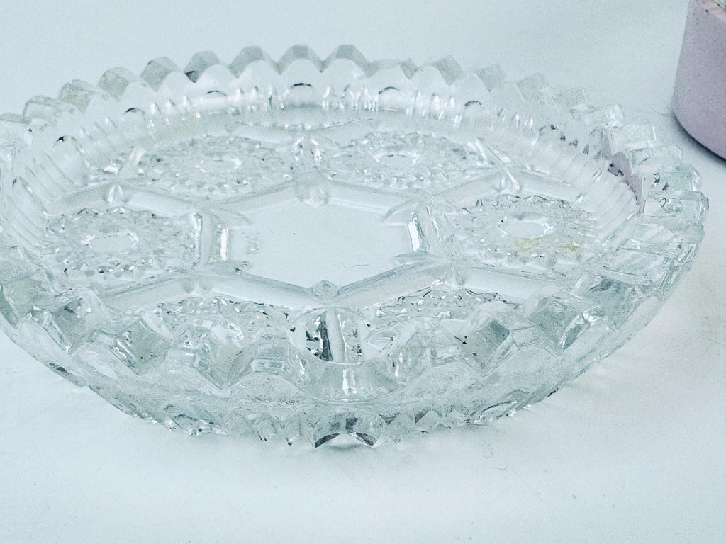 Product image for 'vintage clear glass ashtray trinket dishes set of 2 made in italy' (view 33f759)
