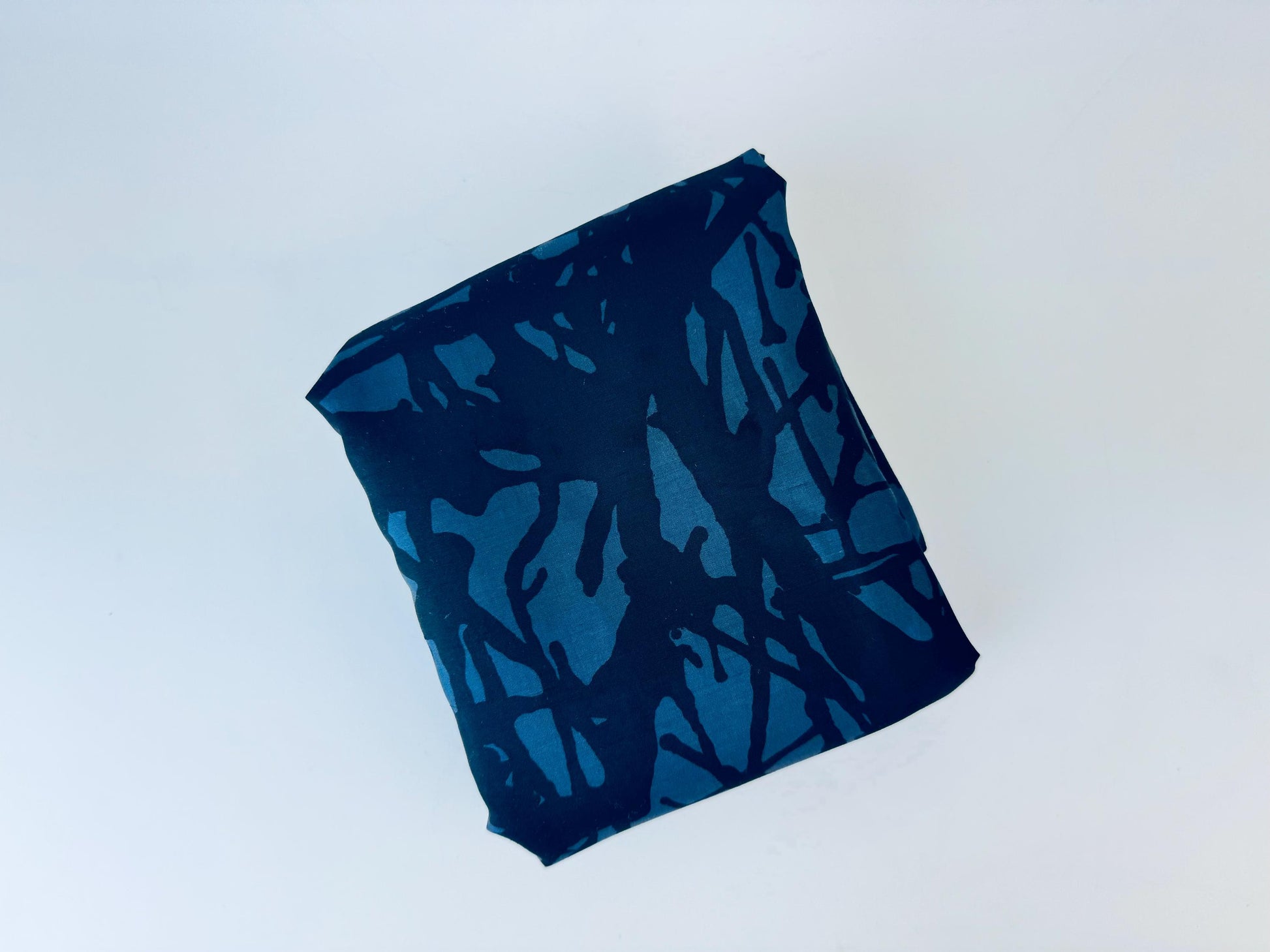 Product image for 'vintage black grey abstract silky polyester fabric 36 x 144' (view f0cf33)