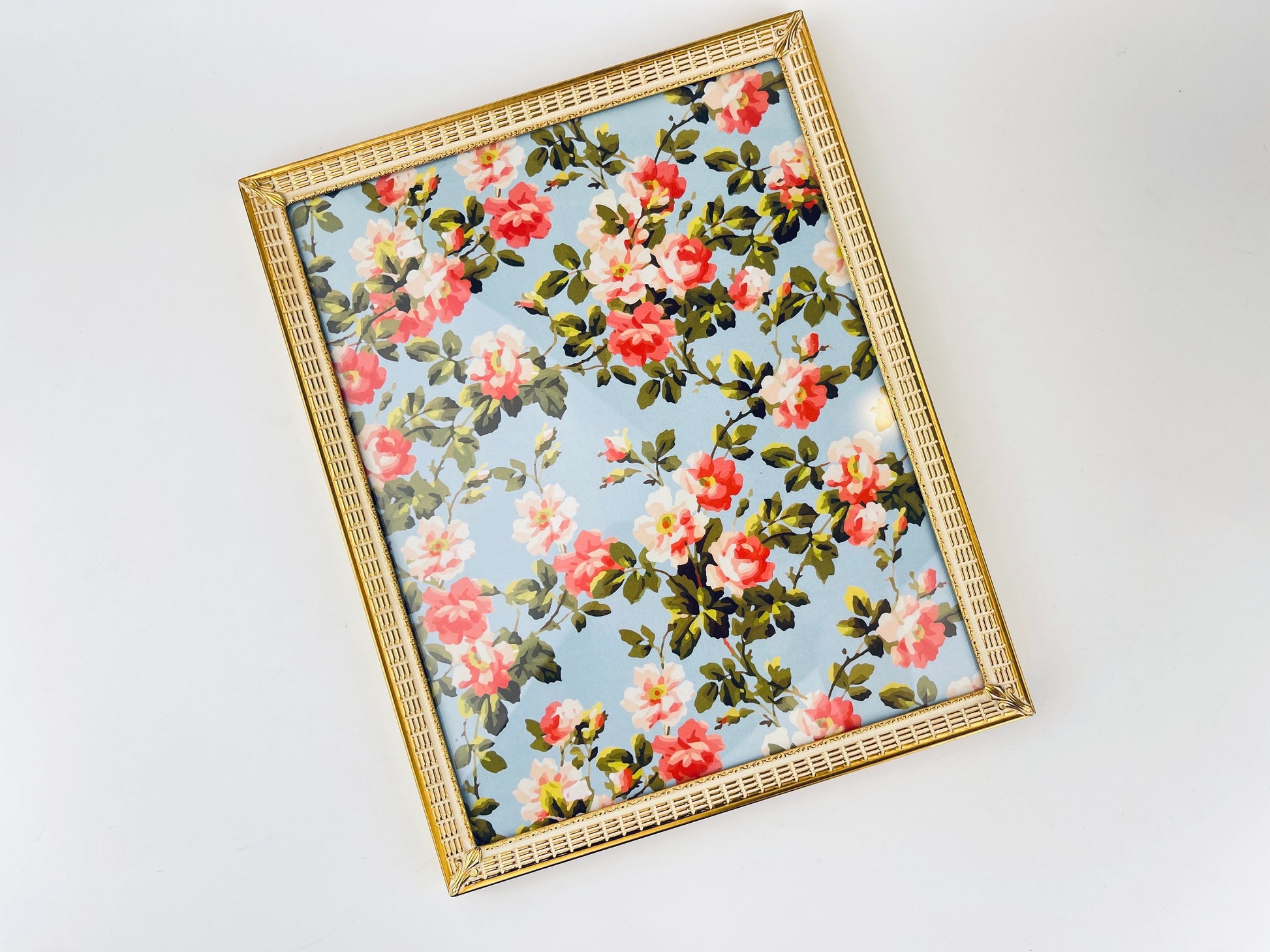 Product image for 'vintage ornate gold white 8 x 10 picture frame hollywood regency style' (view 9f3bdd)