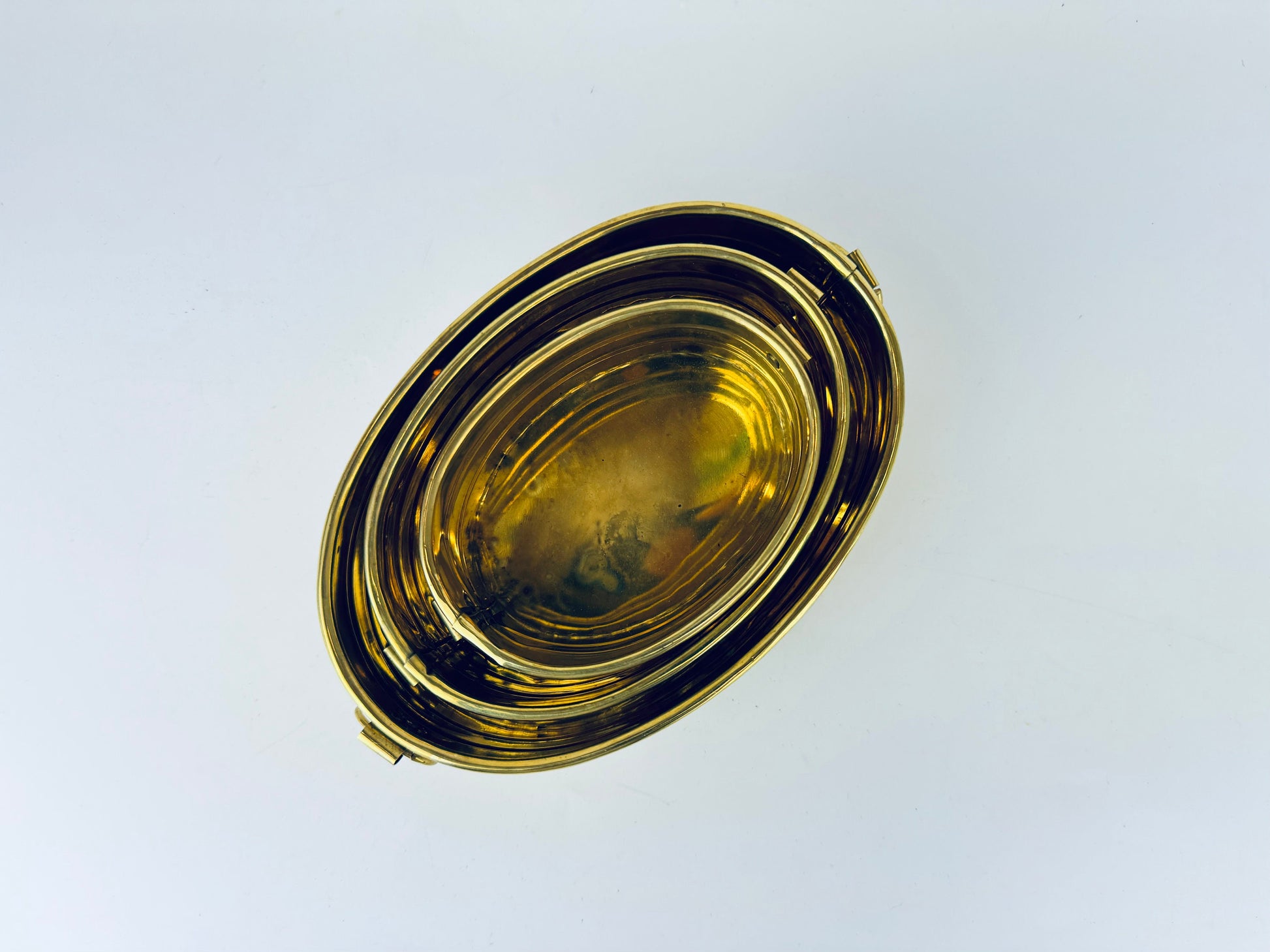 Product image for 'vintage brass oval handled indoor planters set of three 3' (view e17130)