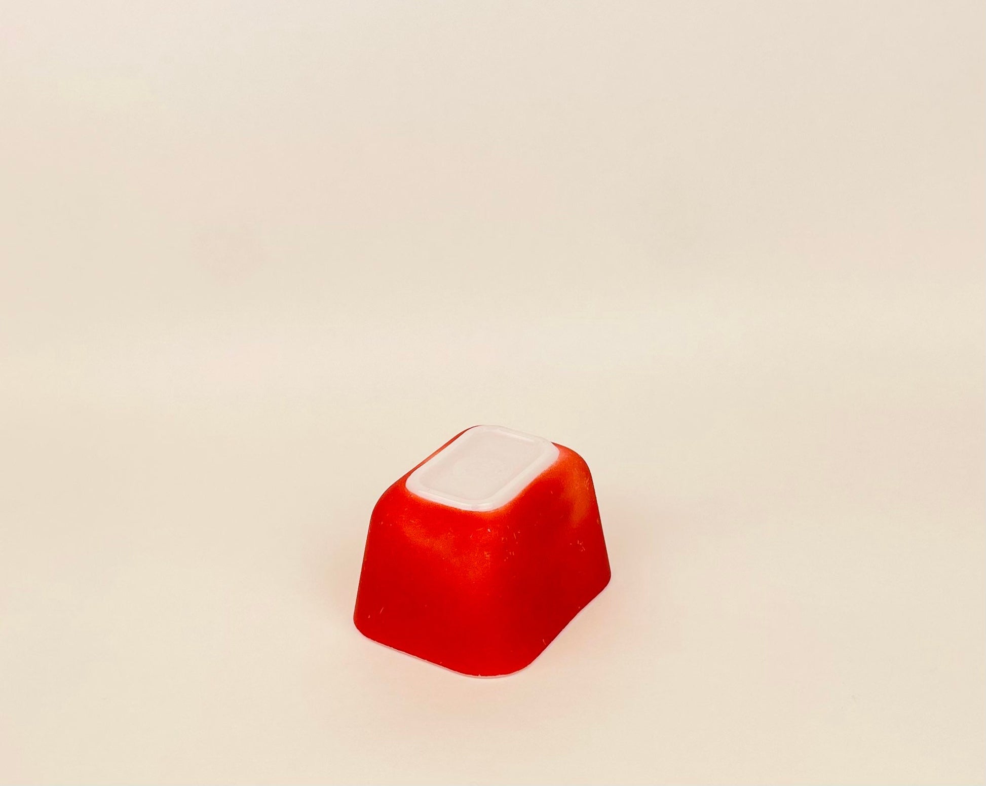 Product image for 'vintage small pyrex refrigerator fridgie dish primary red 501' (view 8271d4)
