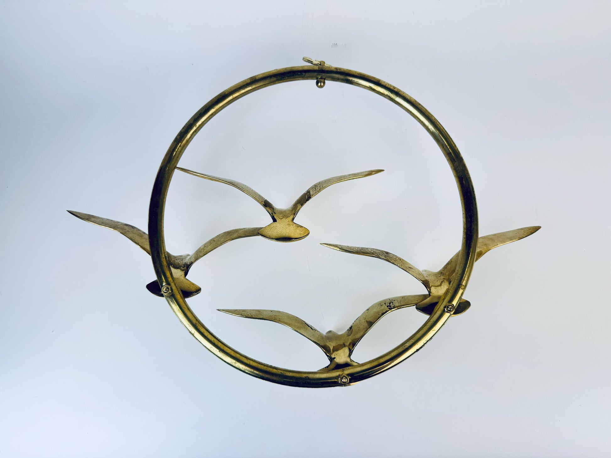 Product image for 'vintage wall mounted flying solid brass bird quattro 11 circular ring' (view 1b1a91)