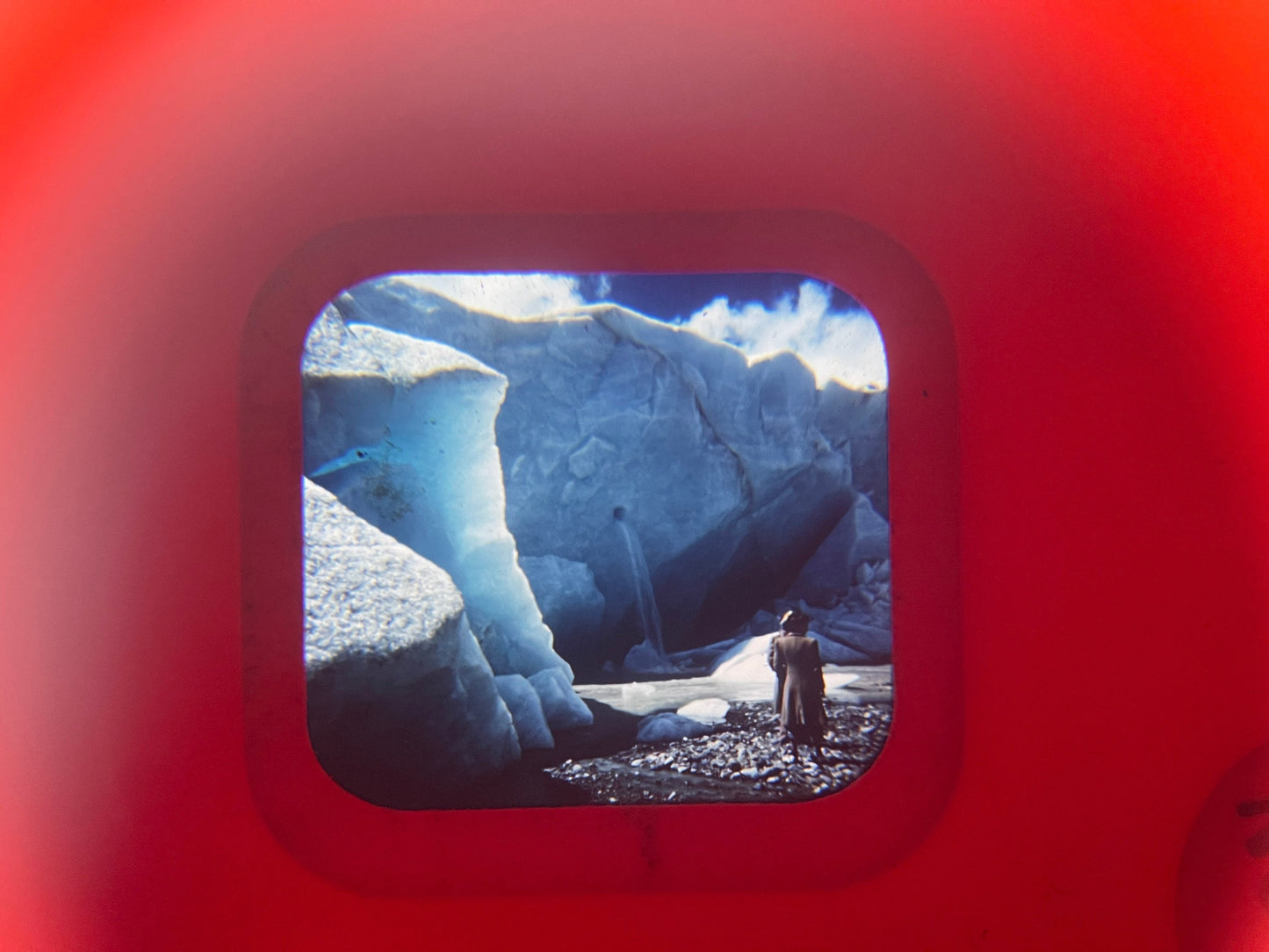 Product image for 'vintage view master reel victoria bc jasper fields ab lake louise ab 1948 50 vintage canadiana sold individually' (view f7e090)