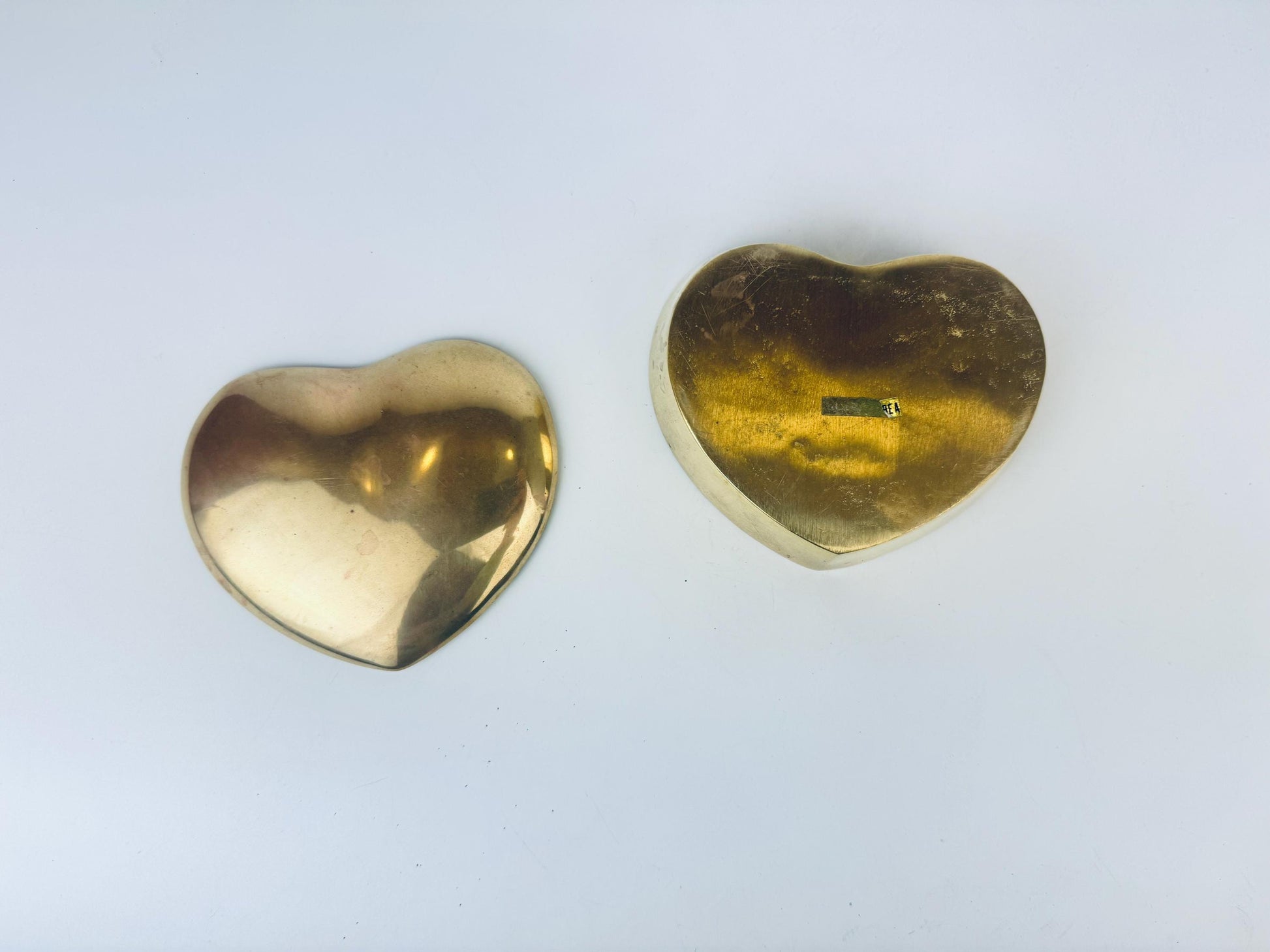 Product image for 'vintage solid brass heart ring trinket dish made in korea' (view f3df2c)