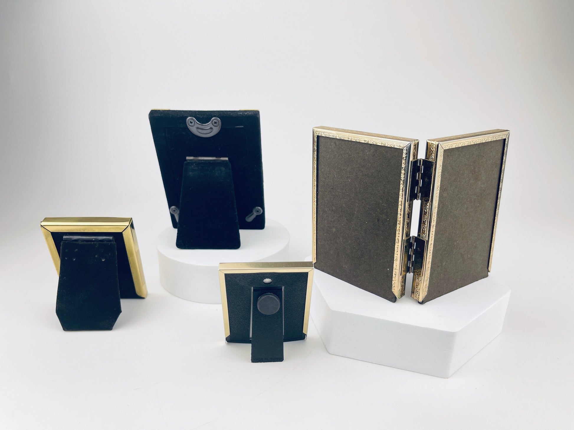 Product image for 'vintage gold metal picture frames small mini size attractive aged metal patina sold individually' (view 82ace9)