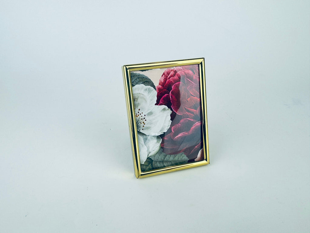 Product image for 'vintage solid brass gold tabletop picture frames hand polished lacquer coated made in korea sold separately' (view 2ff10b)