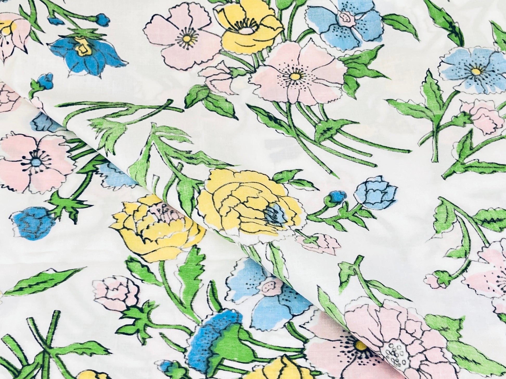 Product image for 'vintage spring mills twin double bedding set floral flat fitted sheet set 65 35 cotton polyester blend made in usa' (view 1aa099)