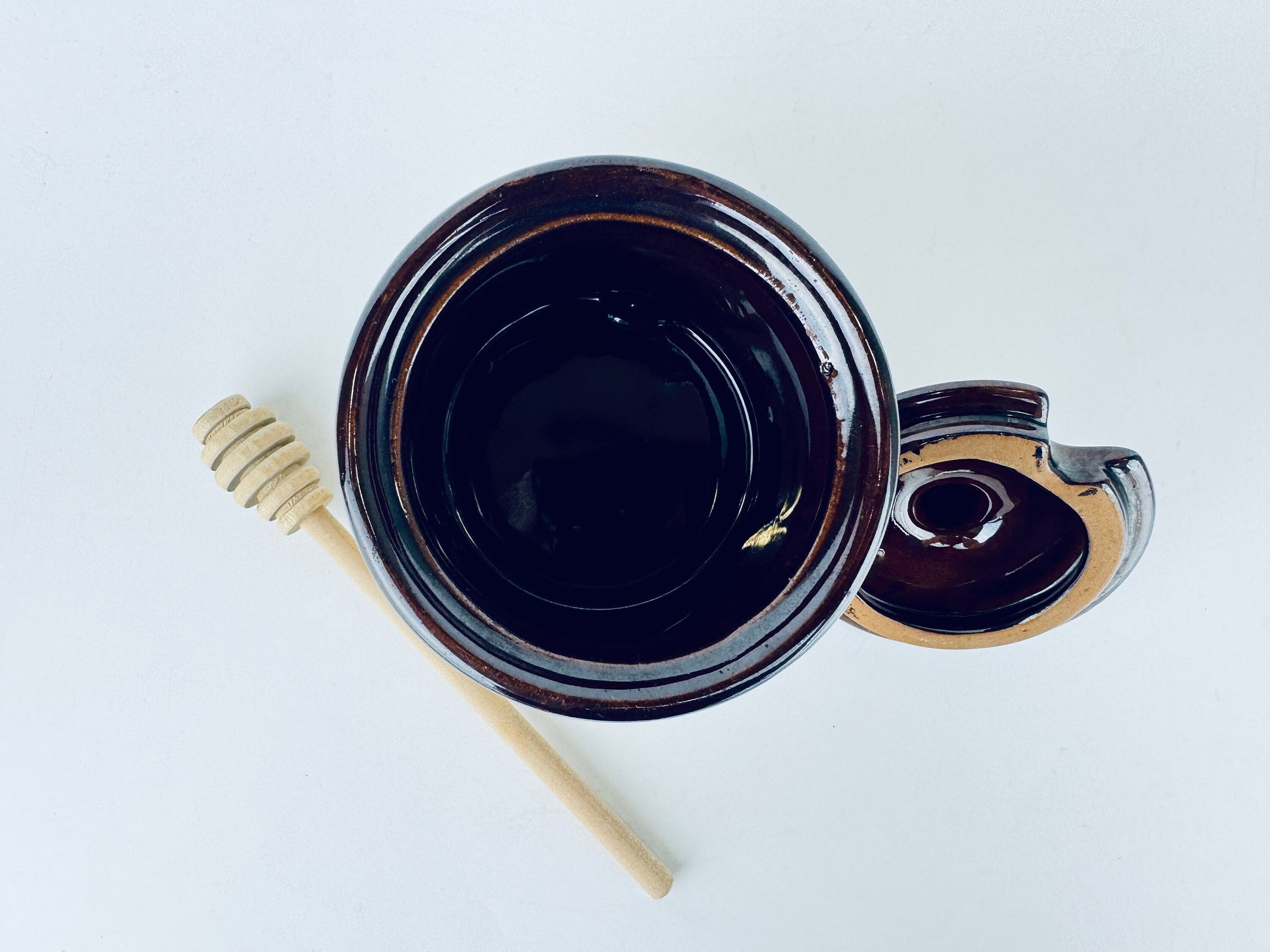 Product image for 'vintage glazed ceramic honey pot holder wooden honey dipper' (view 4dea30)