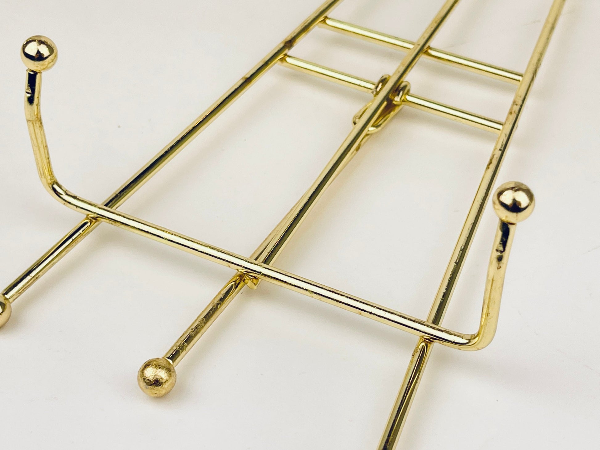 Product image for 'vintage gold collapsible small easel picture sheet music holder' (view be9ef4)