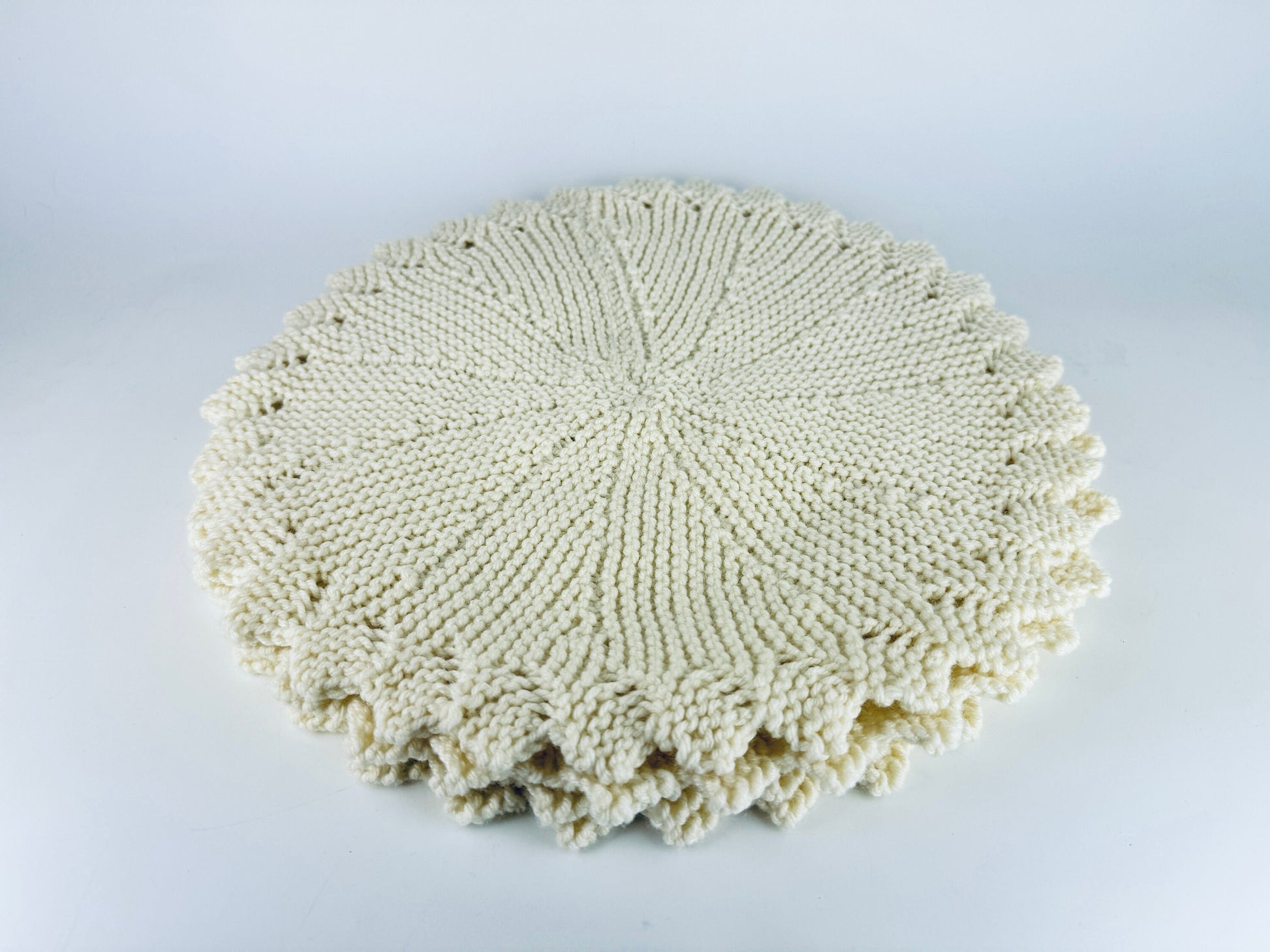 Product image for 'vintage round crochet woven brown or beige place mats underplates set of four 4 sets sold separately' (view 384e0f)