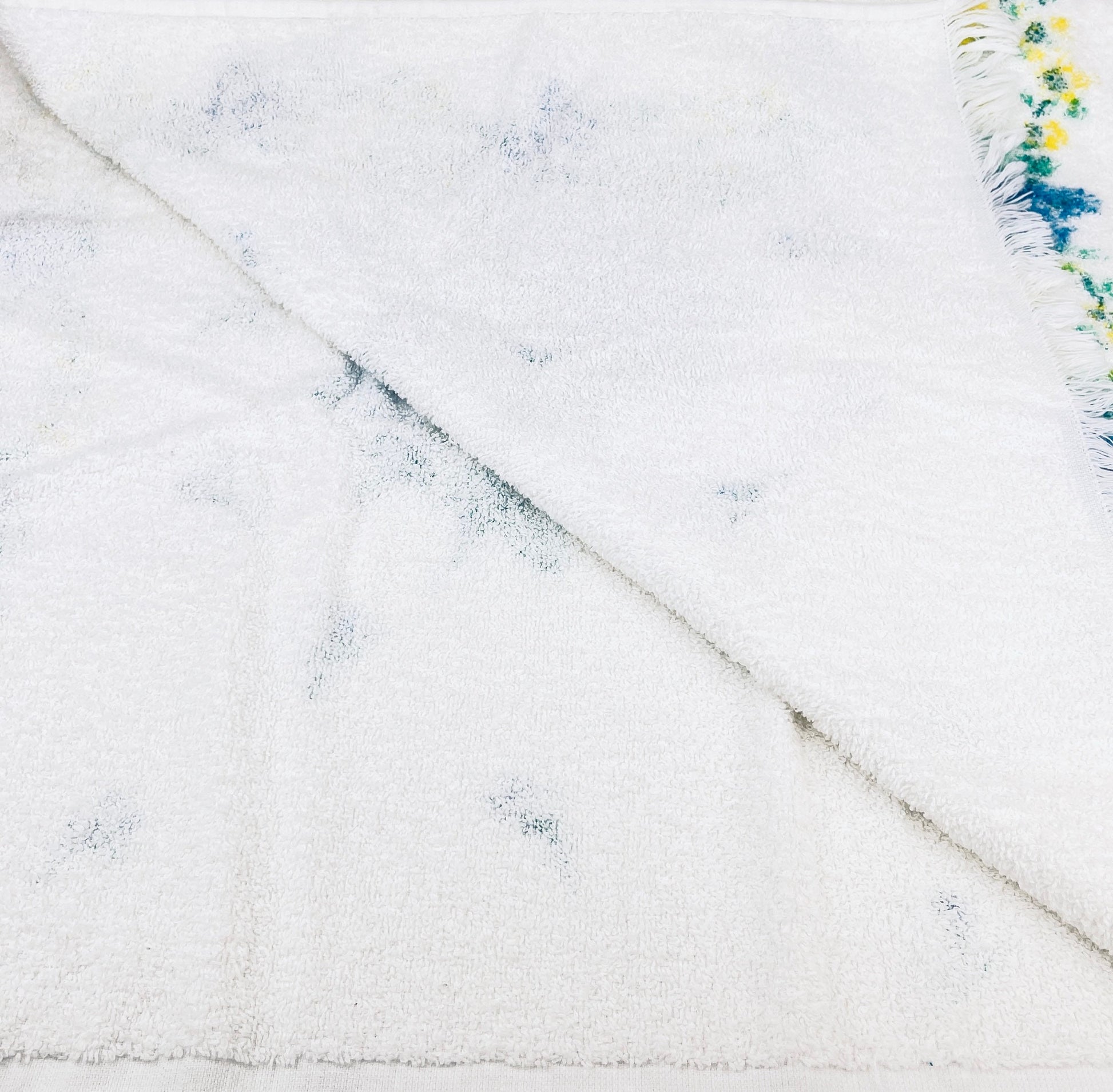 Product image for 'vintage blue floral bath fringe towel cotton polyester blend made in canada' (view ede494)