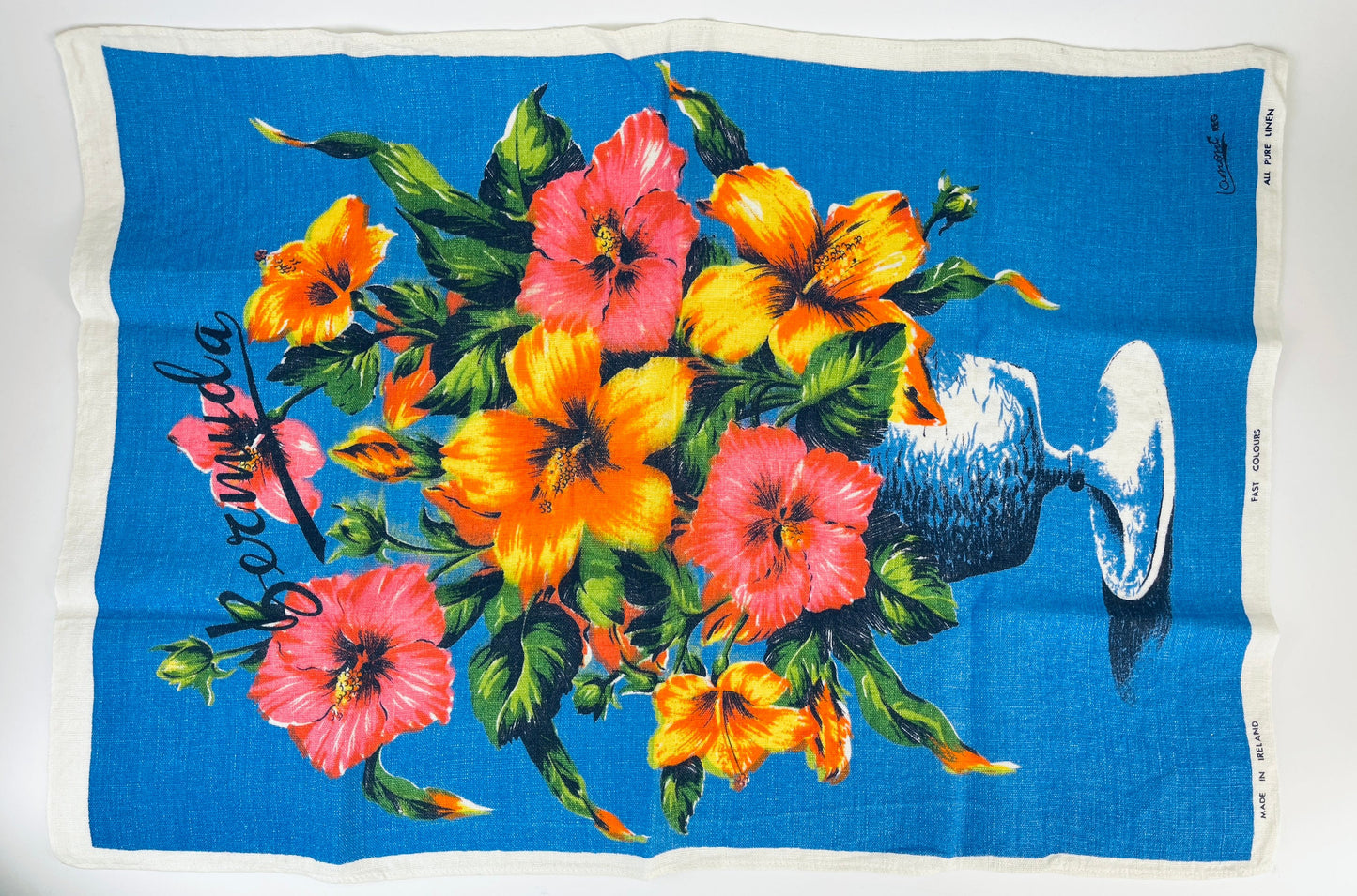 Product image for 'vintage large floral print bermuda souvenir linen tea towel tapestry kitchen statement towel made in ireland by lamont' (view 660dd9)
