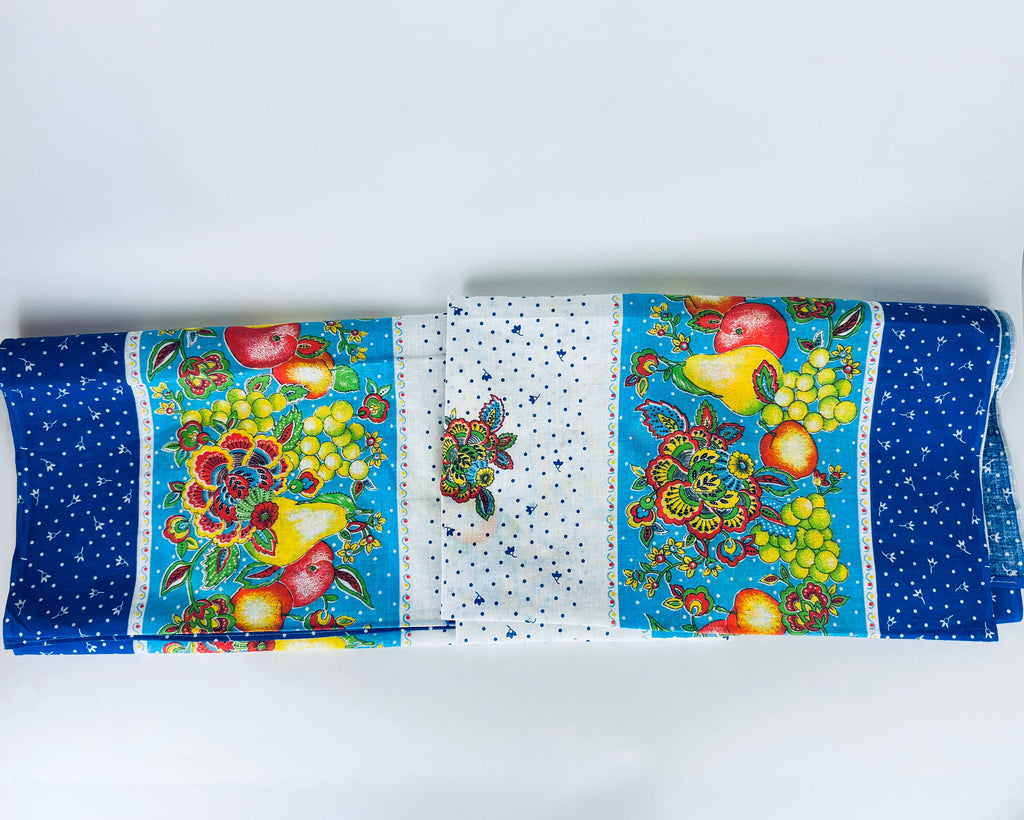 Product image for 'vintage blue white fruit floral summer rectangular tablecloth cotton polyester blend made in italy' (view 43bf21)