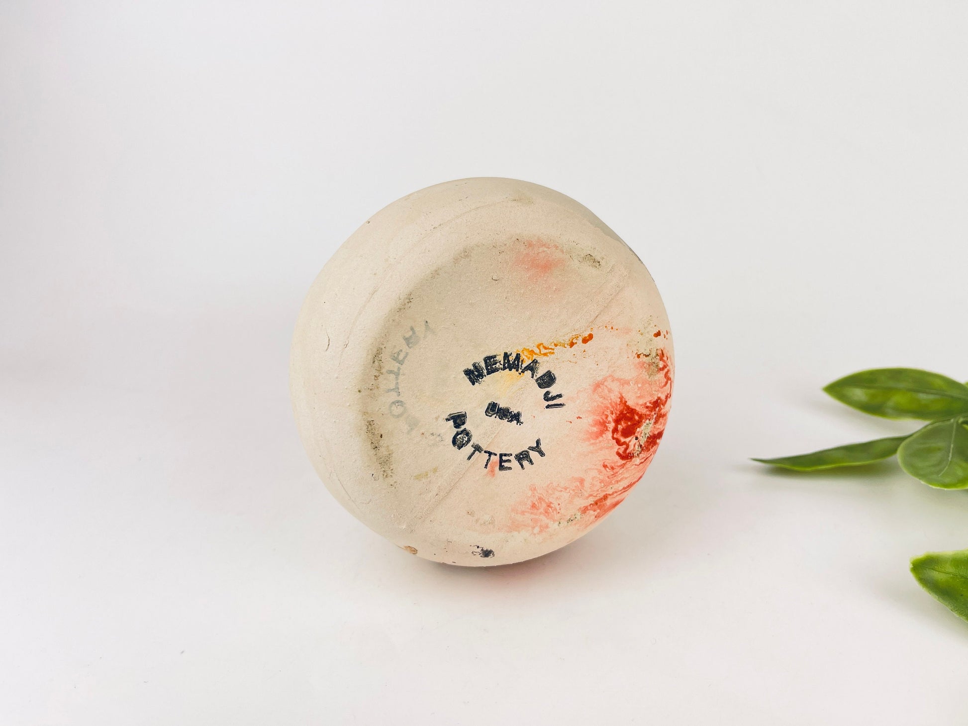Product image for 'vintage nemadji pottery swirl bud pottery vase beige orange black pattern made in usa' (view 025b31)