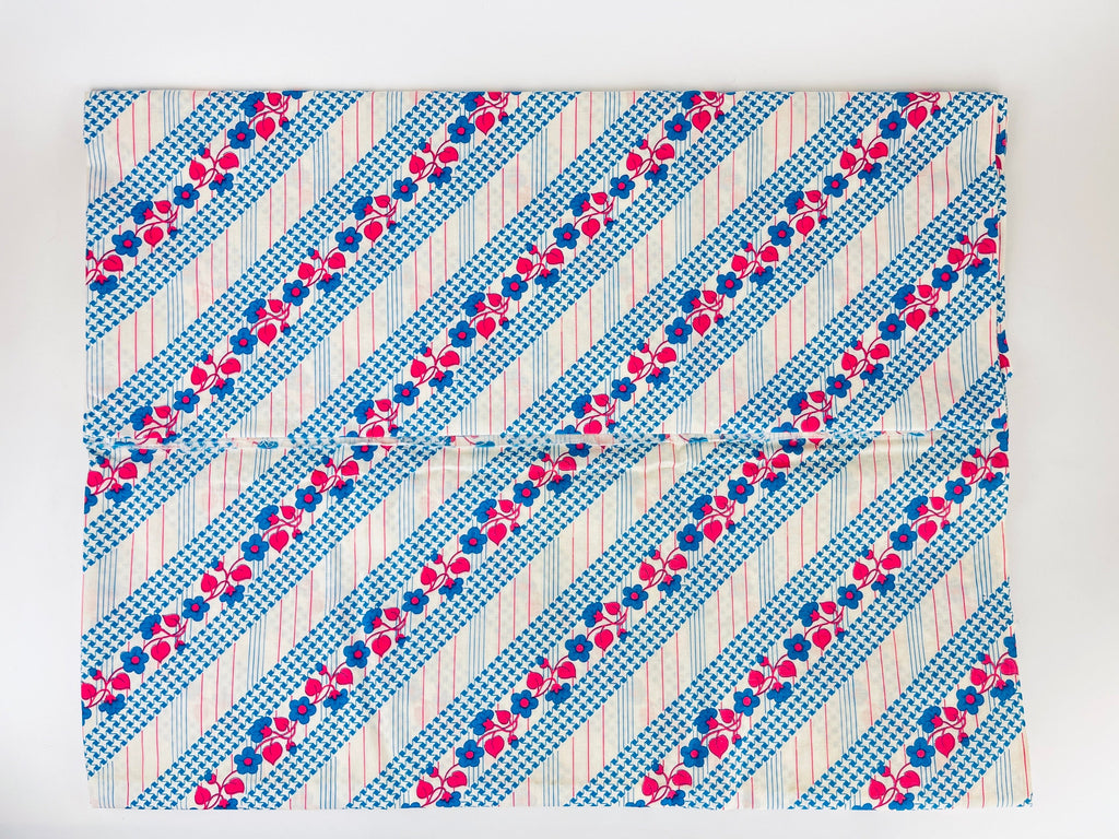 Product image for 'vintage 70s blue pink floral striped polyester fabric 45 x 104' (view ceacf5)