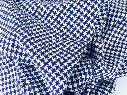 Product image for 'vintage deep purple beige houndstooth thick woven jacquard polyester fabric 56 x 62' (view 345527)