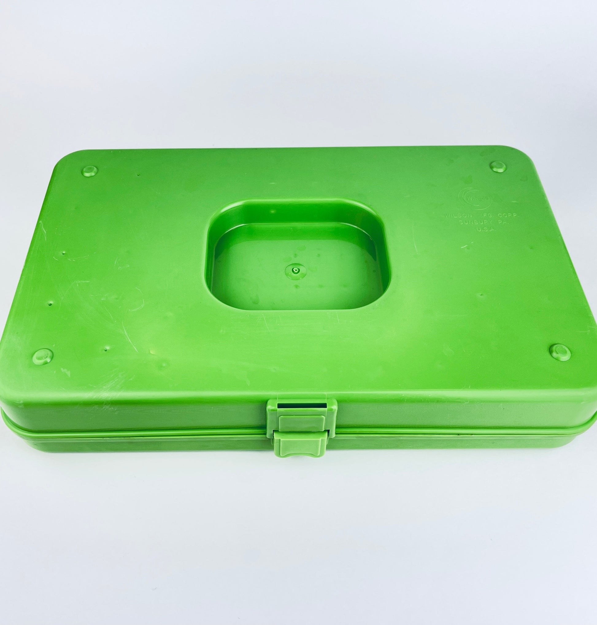 Product image for 'vintage wilson wil hold sewing box medium avocado green swirl pattern with plastic organizers handle' (view cef150)