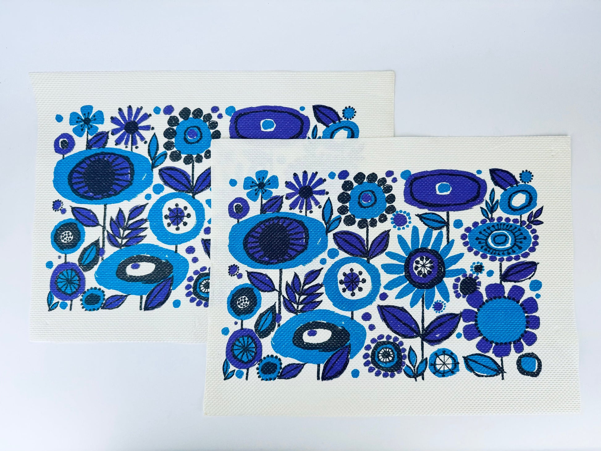 Product image for 'vintage flower power scott paper rectangular placemat set made in usa' (view 78d43c)