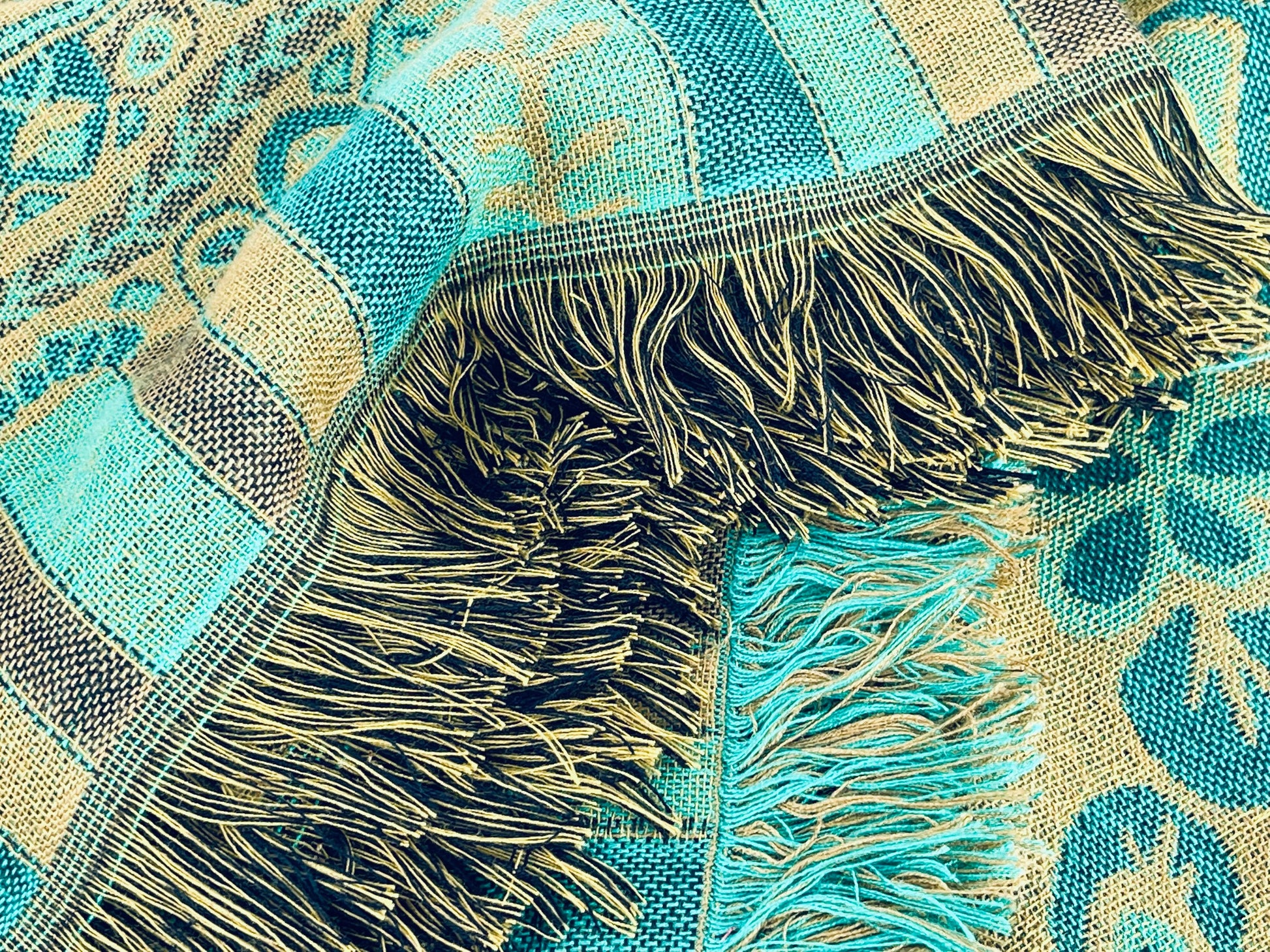 Product image for 'vintage green brown floral scroll fringe table cloth' (view 19cbf0)