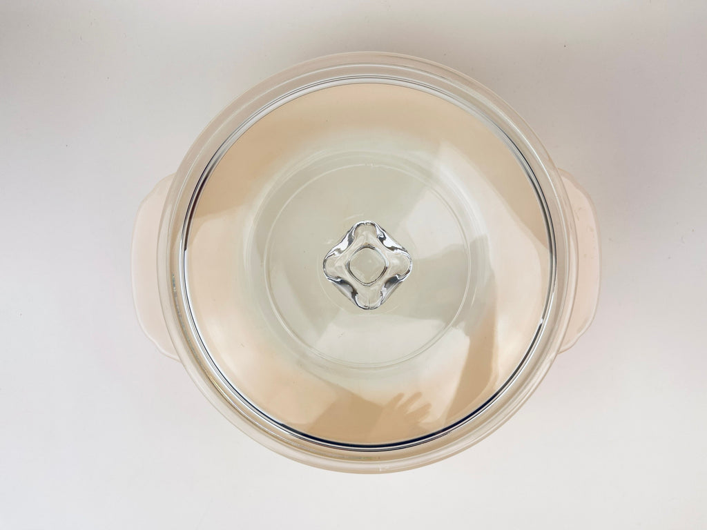 Product image for 'vintage fire king peach lustreware casserole dish lid 2 qt 1 89 litre made in usa' (view 9e320a)