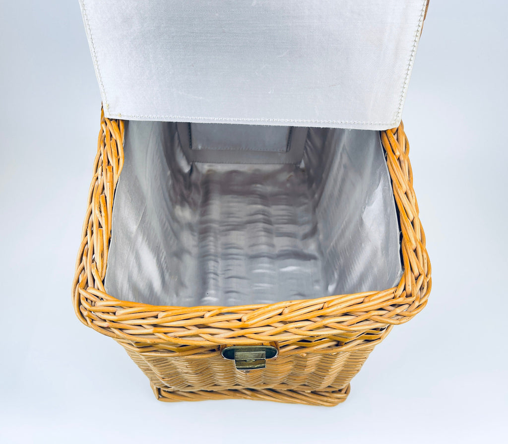 Product image for 'vintage dagmar leather wicker picnic basket made in poland' (view b4337c)