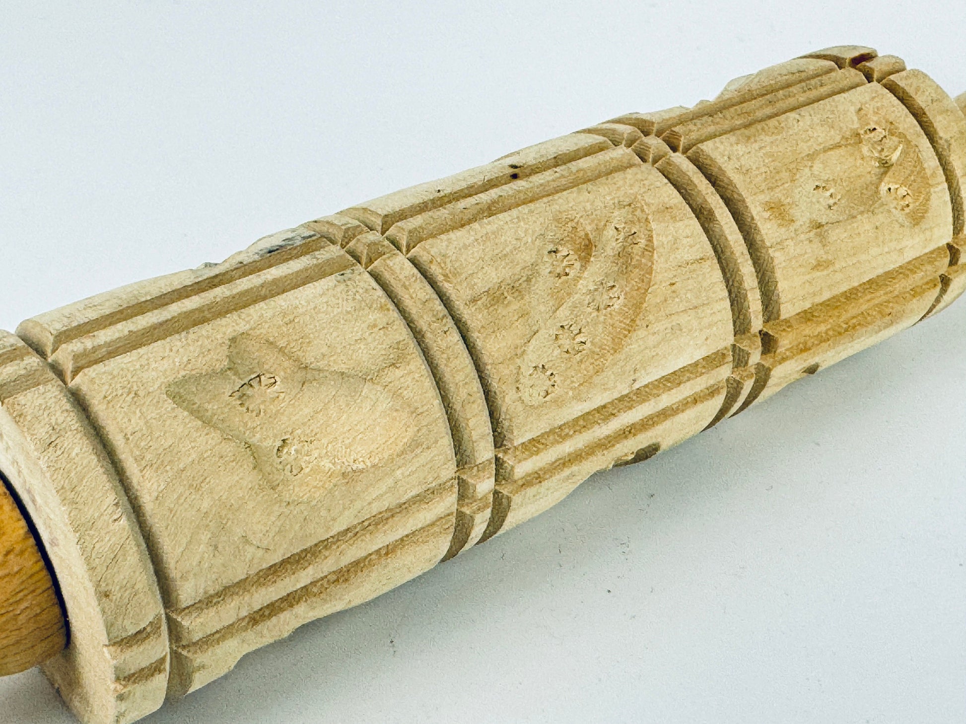 Product image for 'vintage springerle wood kitchen cookie press rolling pin 12 patterns made in germany' (view 520171)