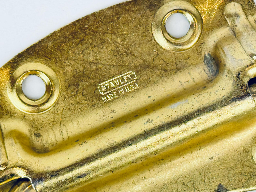 Product image for 'vintage solid brass stanley latch hardware set of two 2 made in usa' (view 4b97d1)