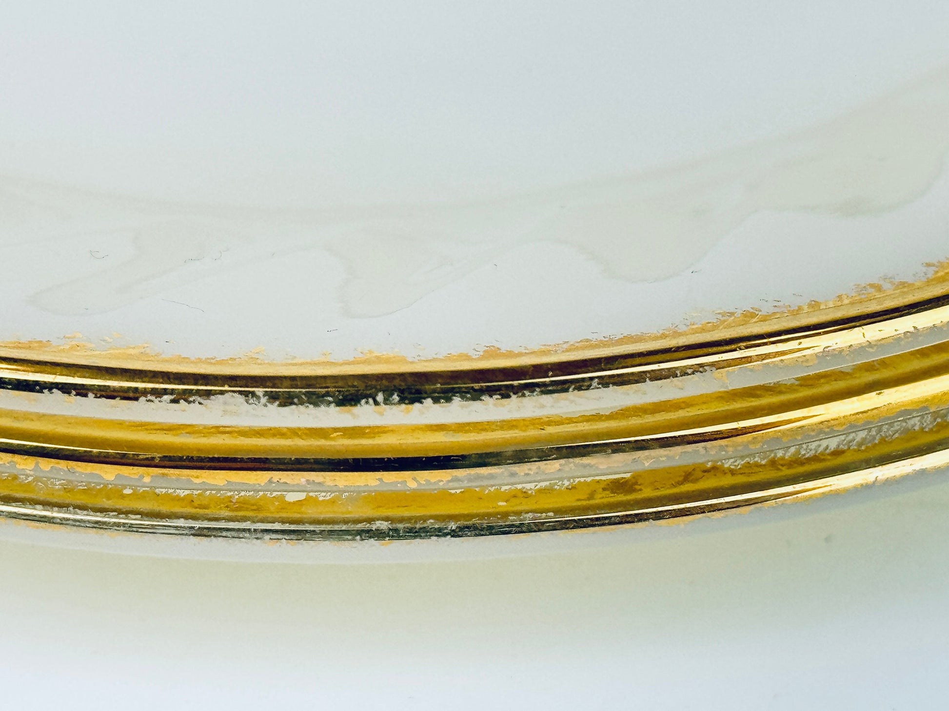 Product image for 'vintage fire king white gold gilt rim milk glass salad plates made in usa sold separately' (view cef968)