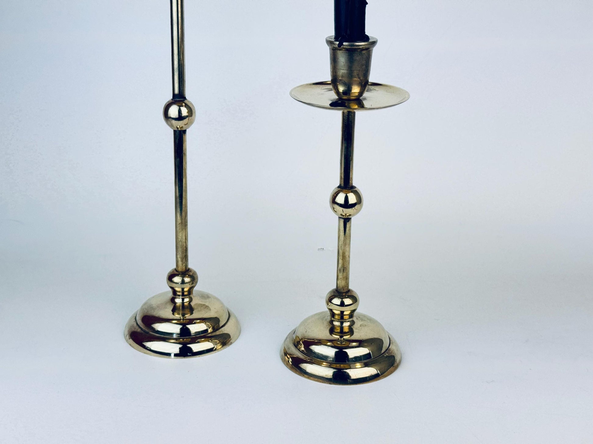 Product image for 'vintage brass candlestick holders art deco revival postmodern pair' (view eb45e7)