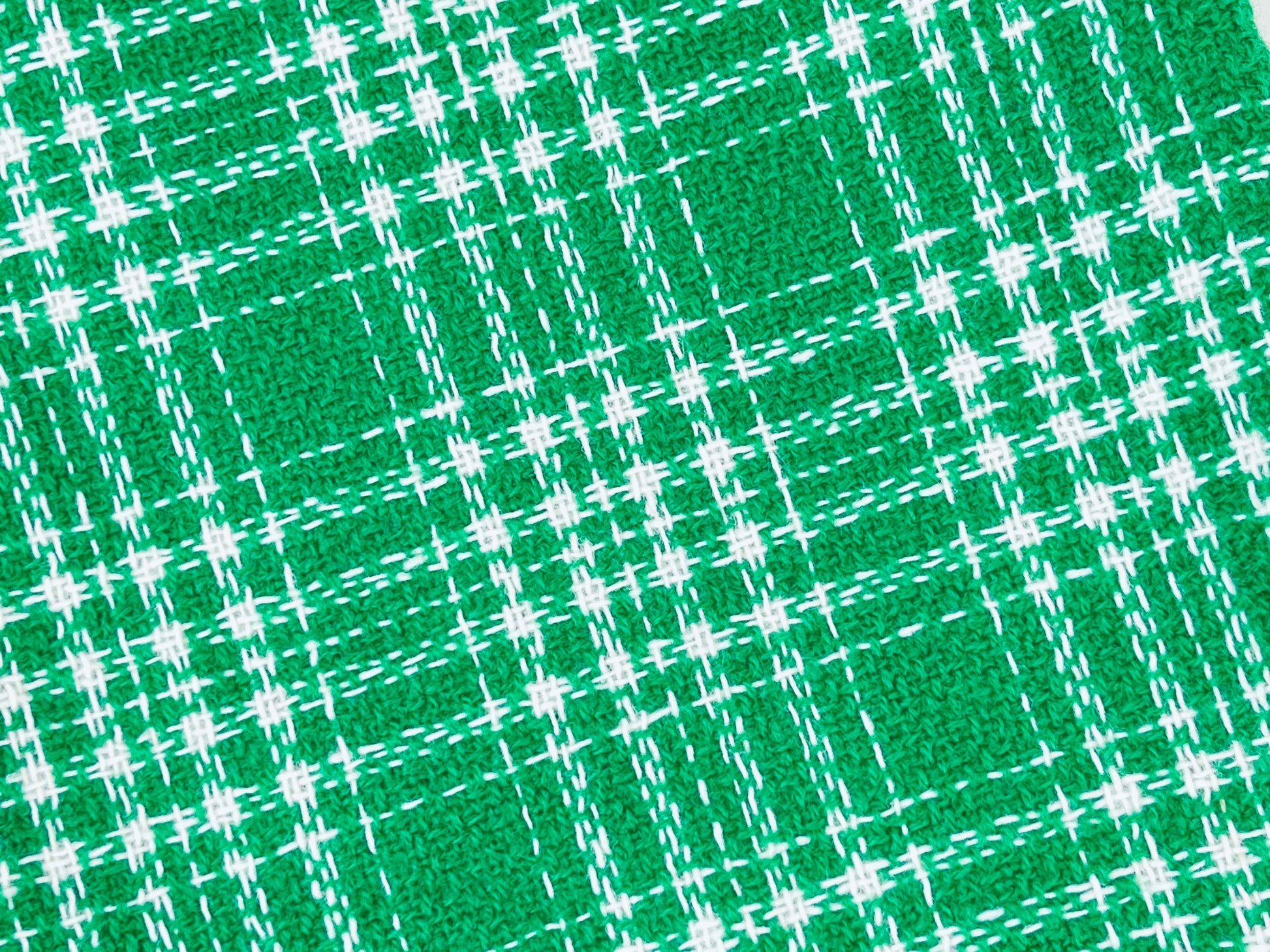 Product image for 'vintage green white plaid fabric 42 x 60' (view 515bf5)